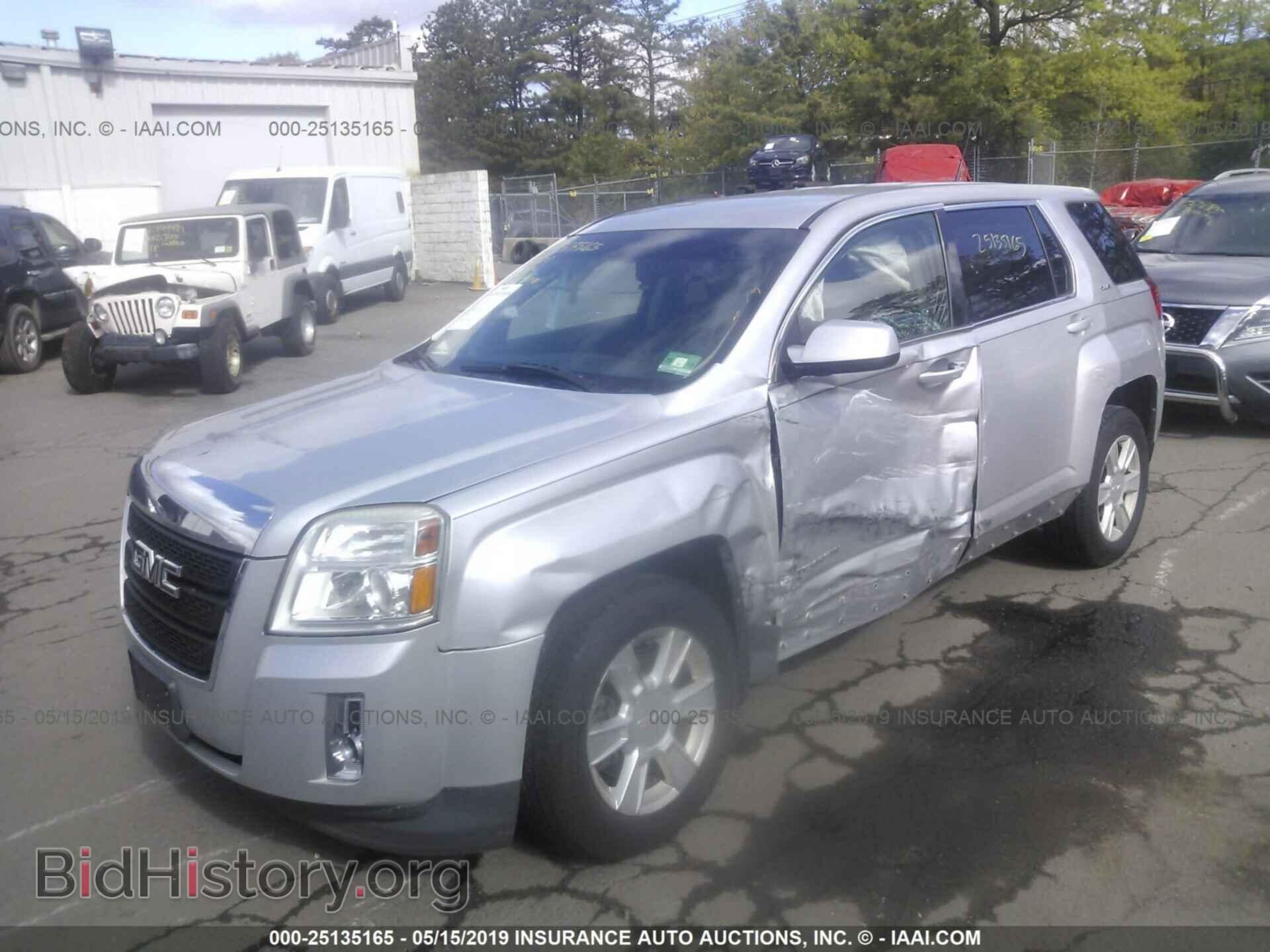 2011 GMC TERRAIN - VIN: 2CTFLREC3B6203357 - Photo 2