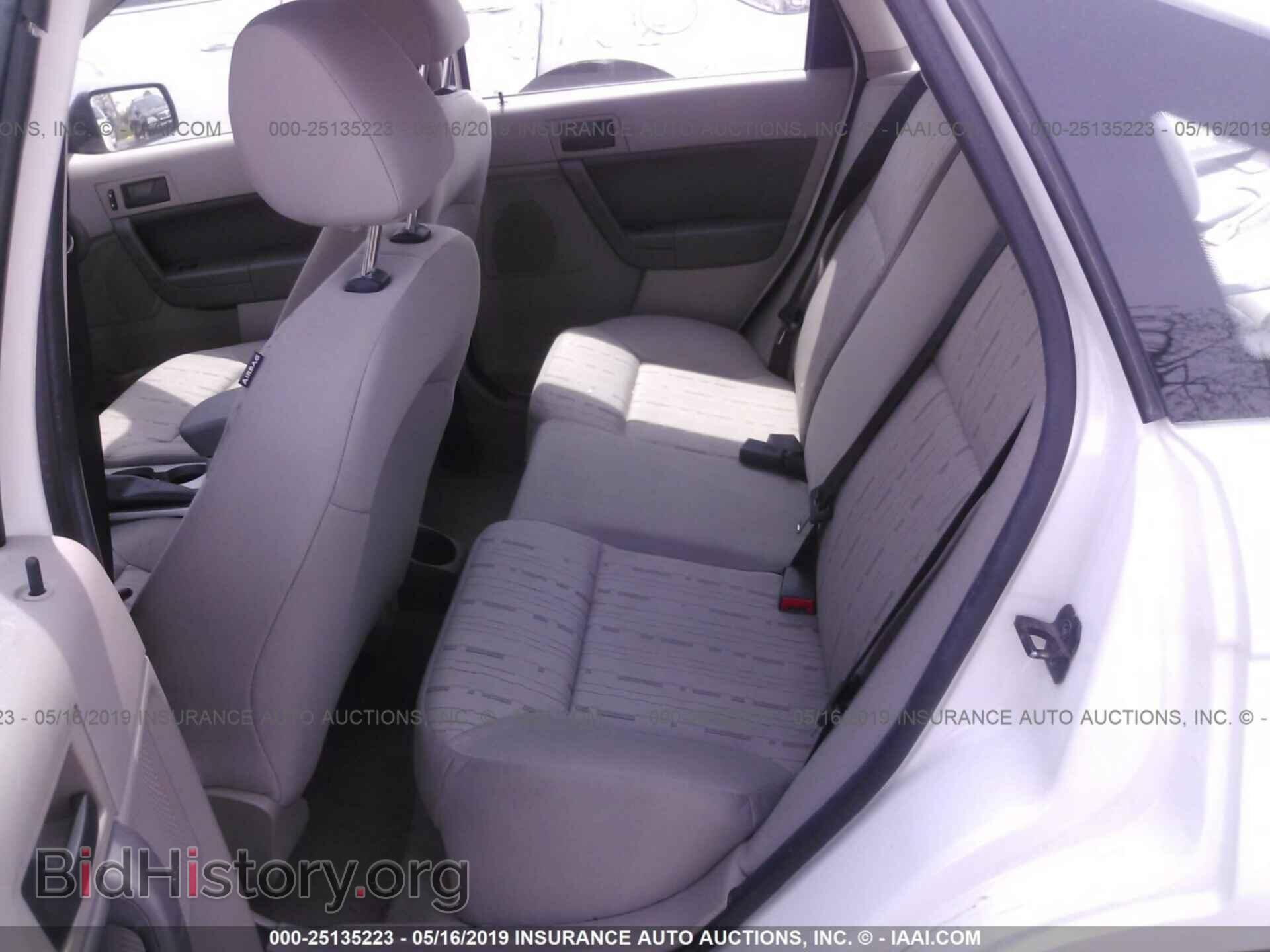 2011 FORD FOCUS - VIN: 1FAHP3FN4BW112325 - Фото 8