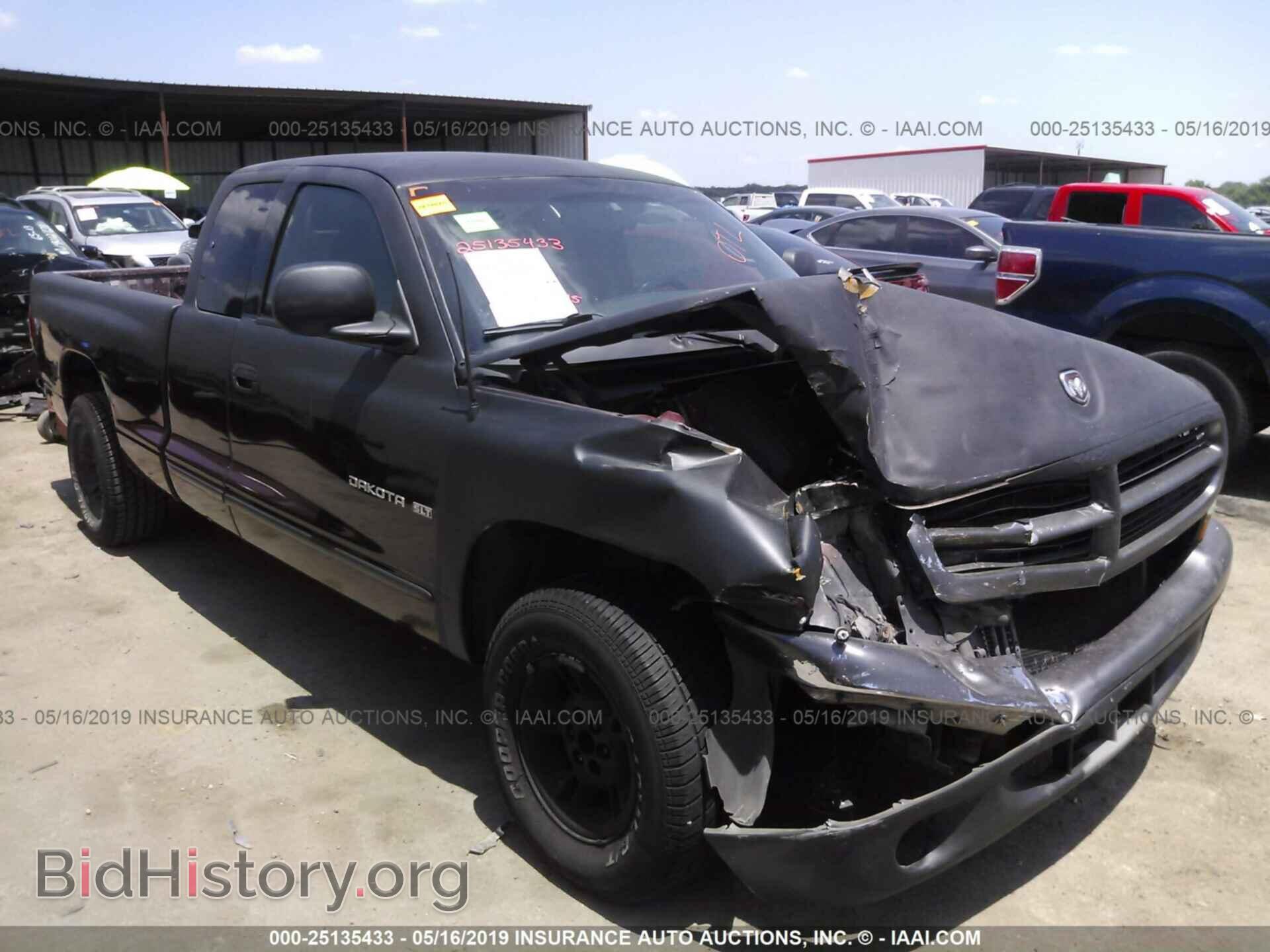 Photo 1B7GL22N7YS694745 - DODGE DAKOTA 2000