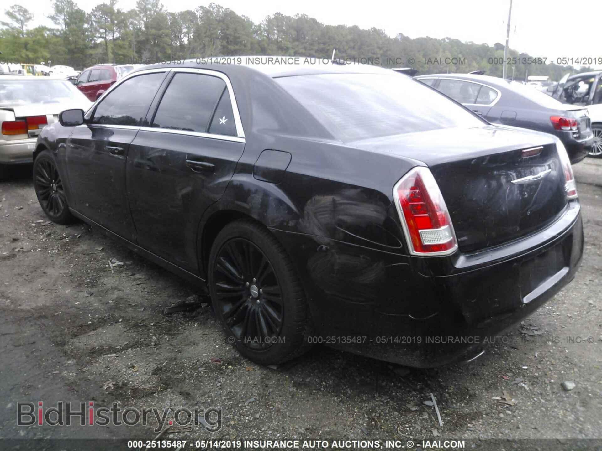 2012 CHRYSLER 300 - VIN: 2C3CCABG0CH195400 - Фото 3