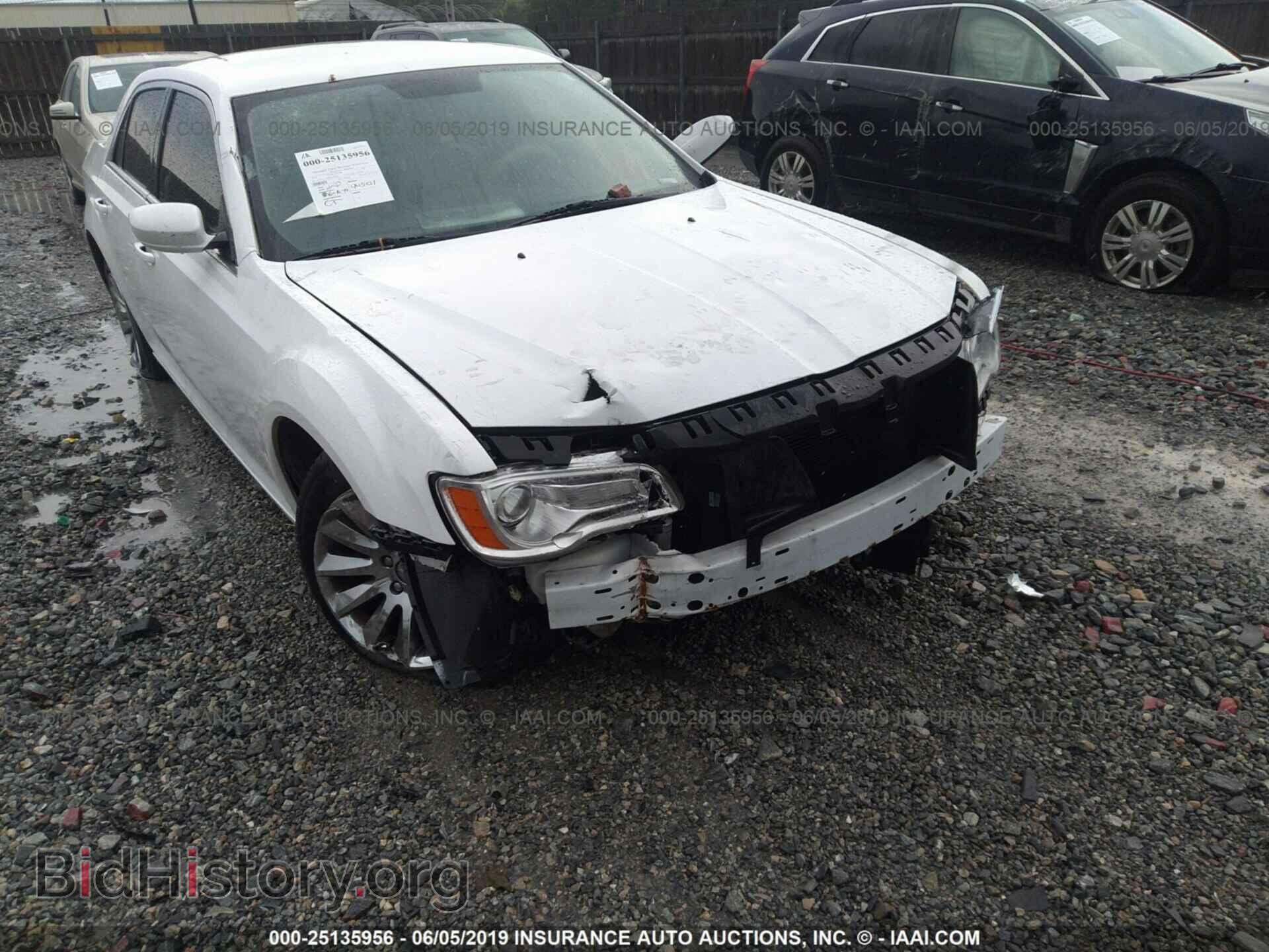 2013 CHRYSLER 300 - VIN: 2C3CCAAG8DH589214 - Фото 6