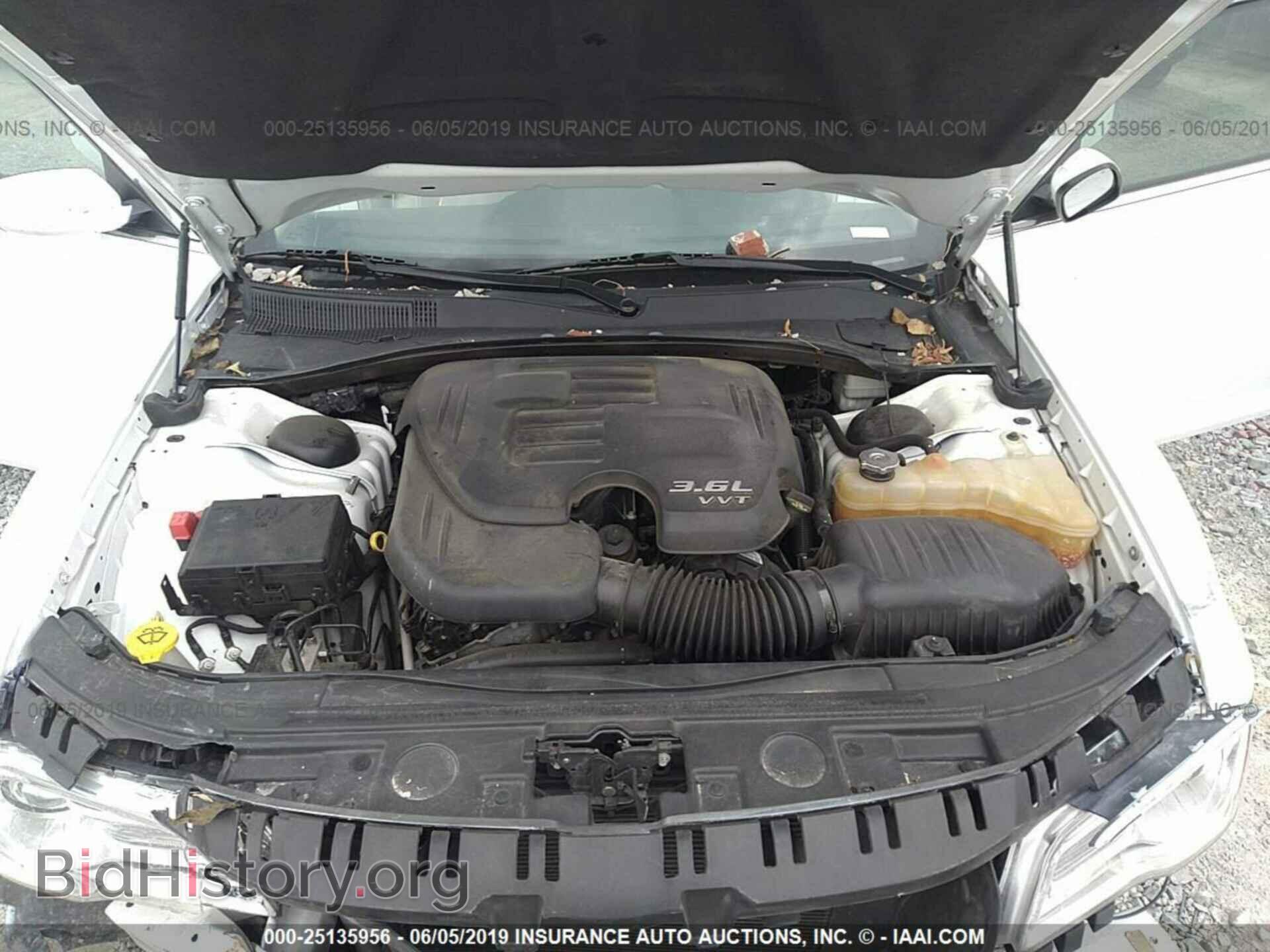 2013 CHRYSLER 300 - VIN: 2C3CCAAG8DH589214 - Фото 10