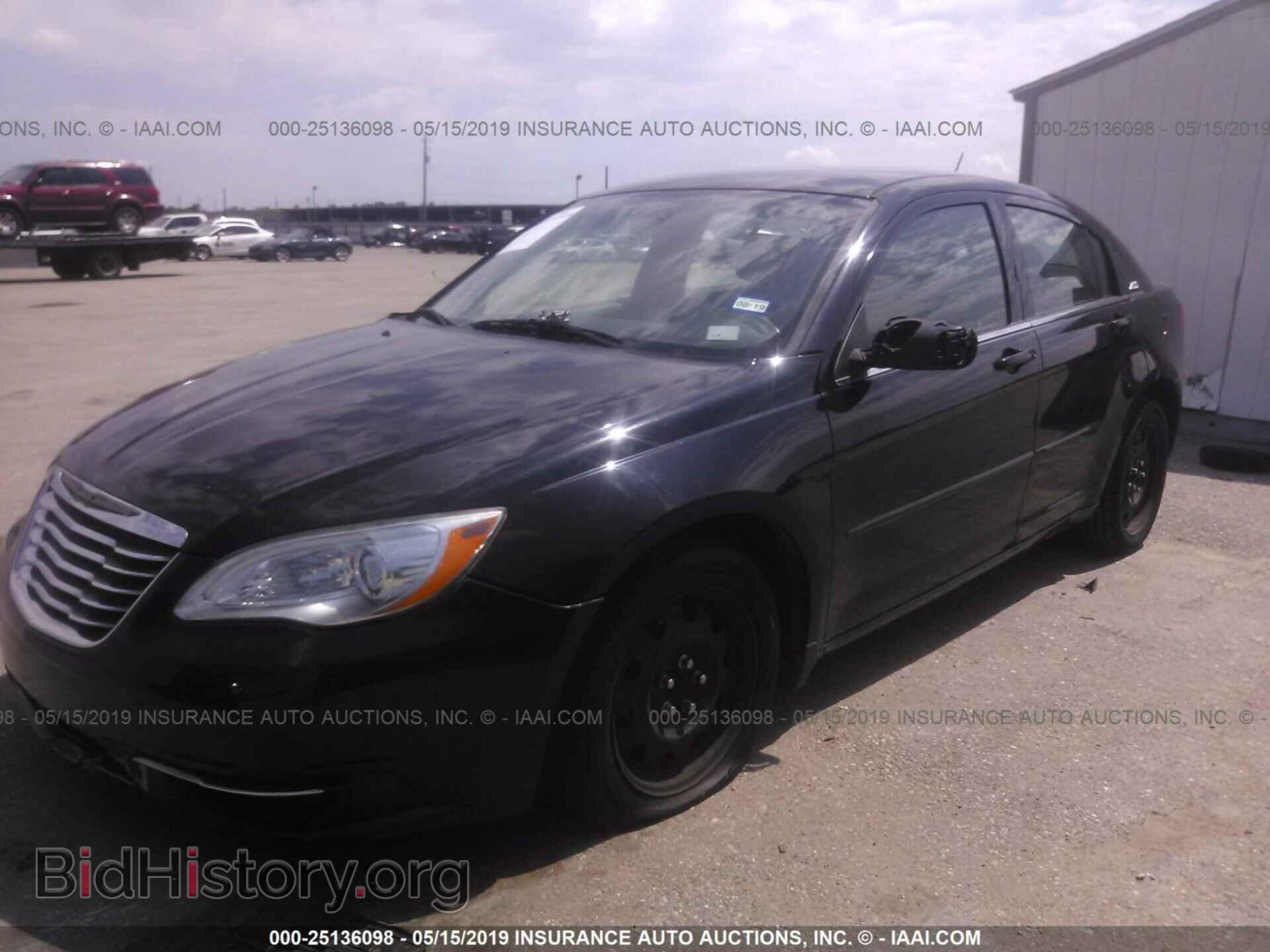 2012 CHRYSLER 200 - VIN: 1C3CCBAB9CN208602 - Фото 2