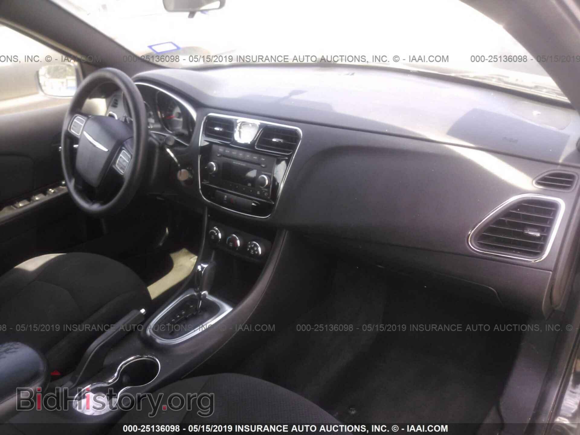 2012 CHRYSLER 200 - VIN: 1C3CCBAB9CN208602 - Фото 5