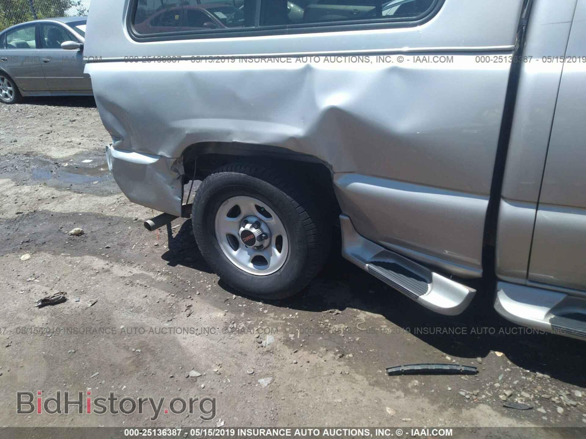 2004 GMC NEW SIERRA - VIN: 2GTEC19T741274015 - Фото 6