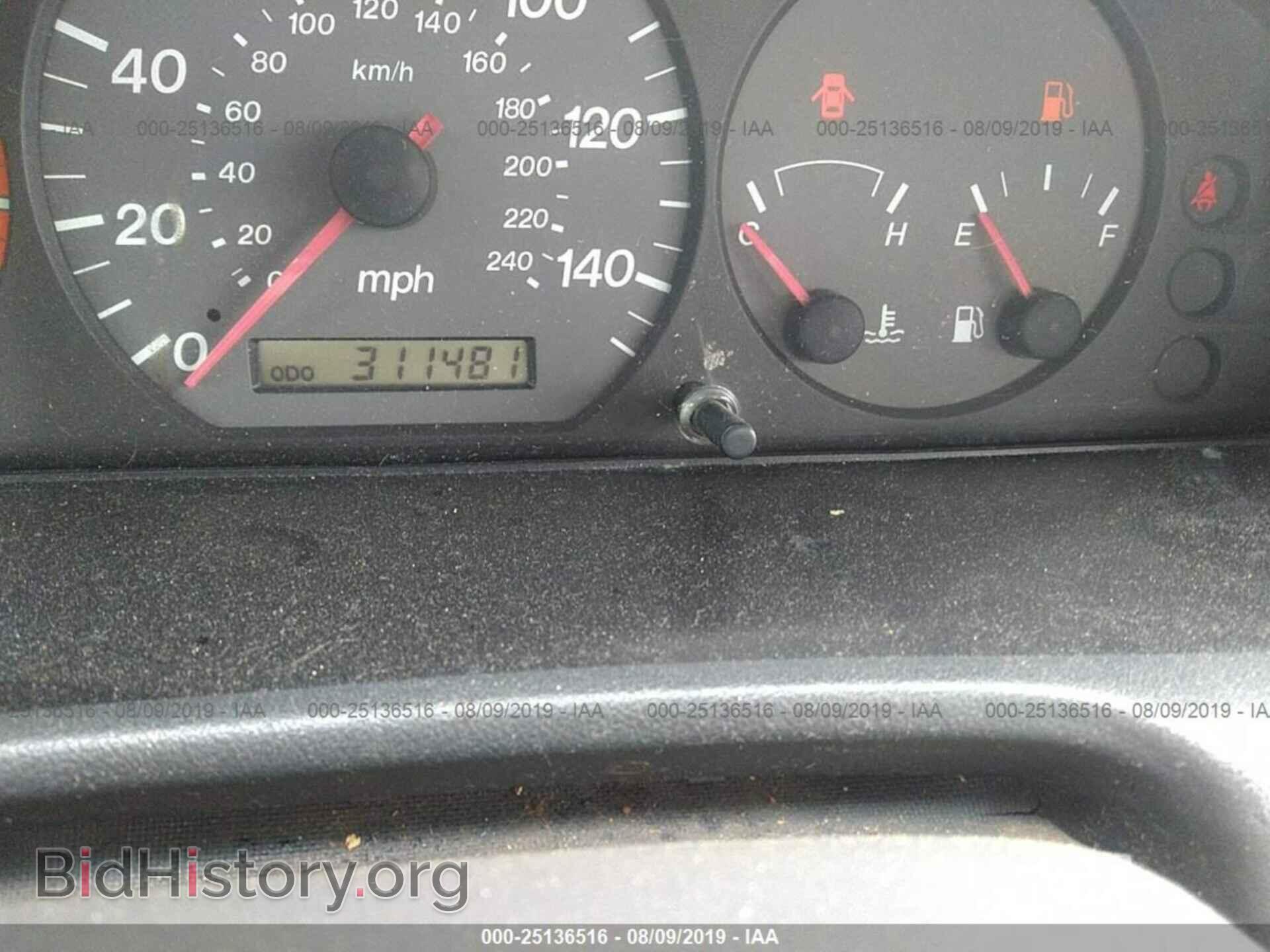 2000 MAZDA 626 - VIN: 1YVGF22C2Y5119063 - Фото 7