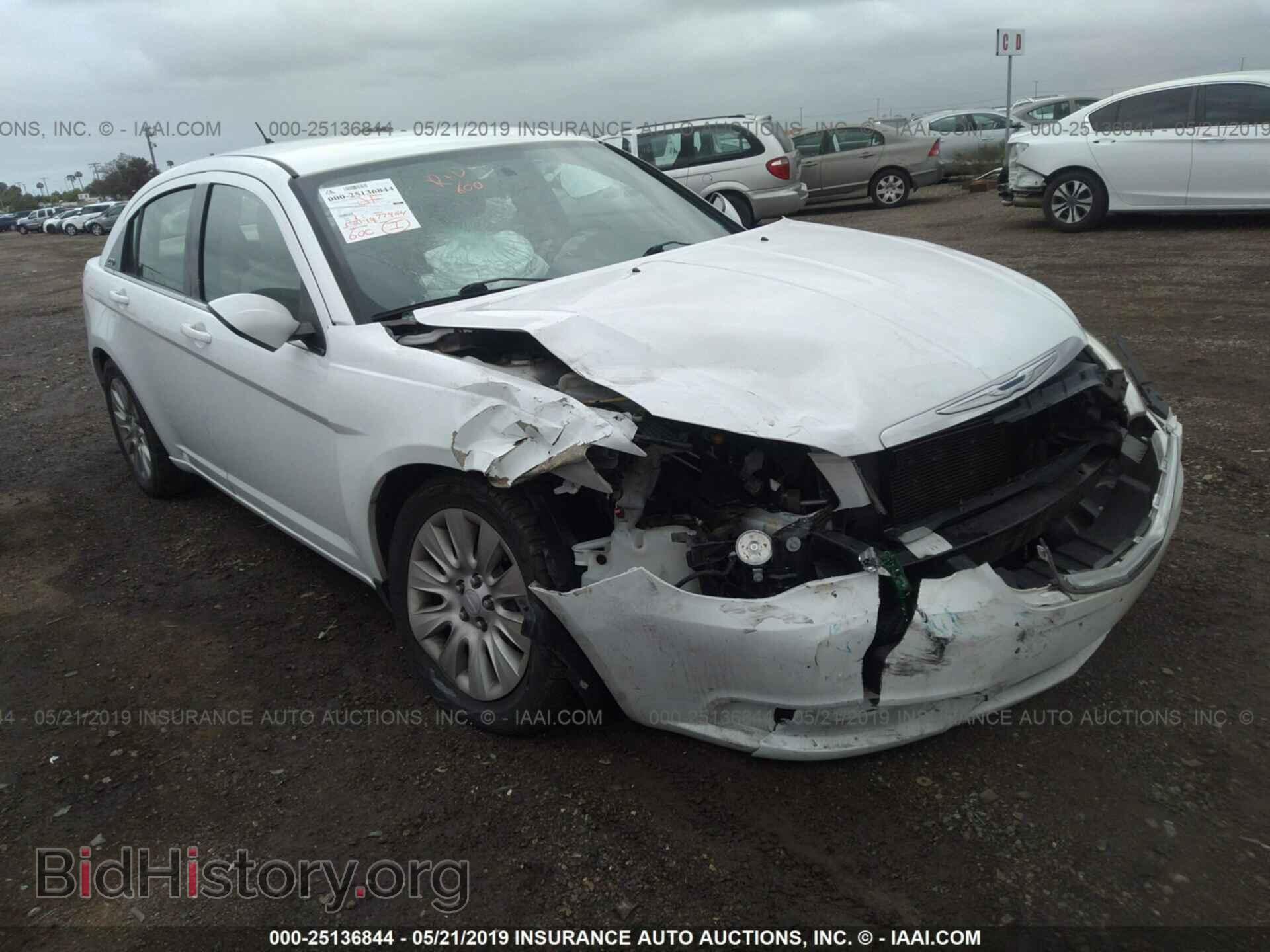 Фотография 1C3CCBAB2CN130518 - CHRYSLER 200 2012