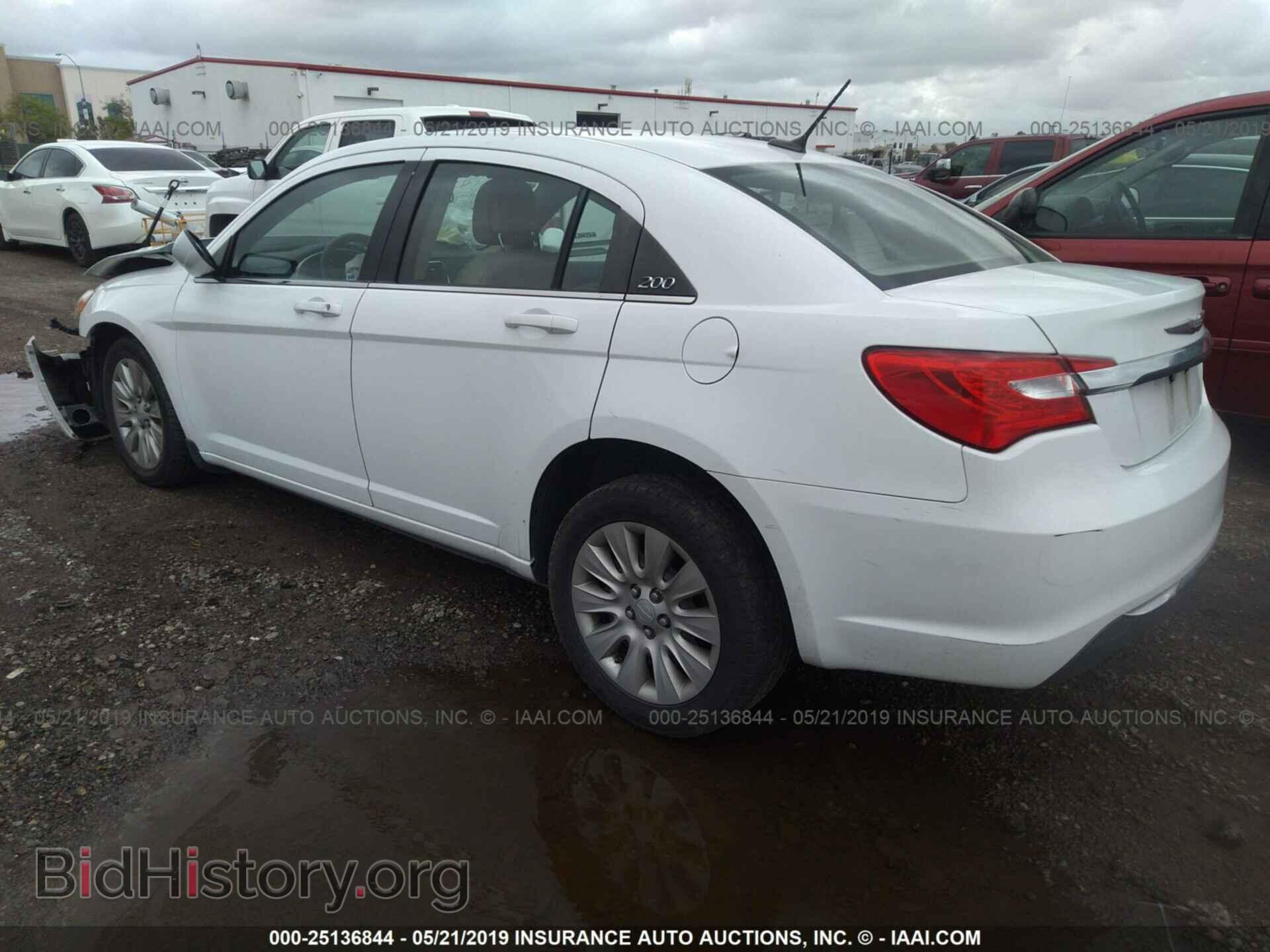 2012 CHRYSLER 200 - VIN: 1C3CCBAB2CN130518 - Photo 3