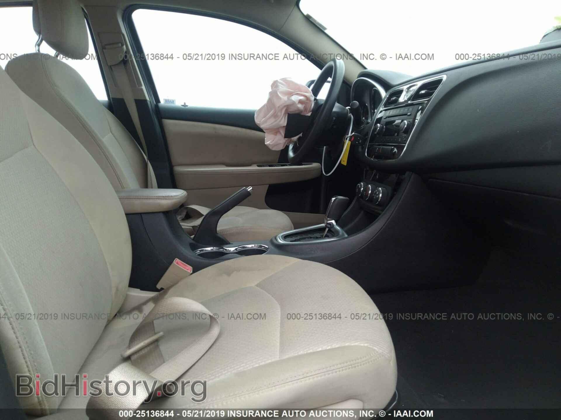 2012 CHRYSLER 200 - VIN: 1C3CCBAB2CN130518 - Photo 5