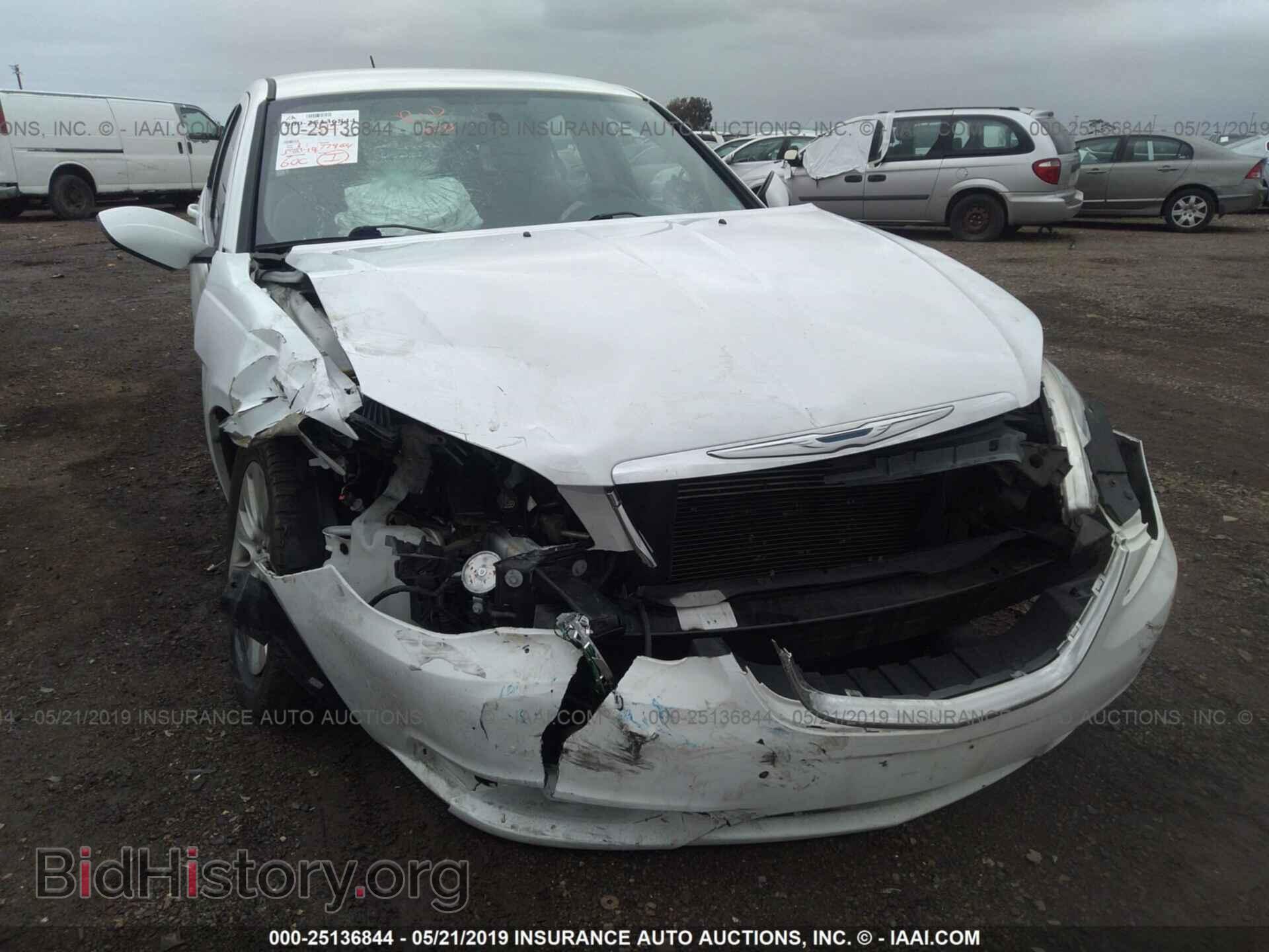 2012 CHRYSLER 200 - VIN: 1C3CCBAB2CN130518 - Photo 6