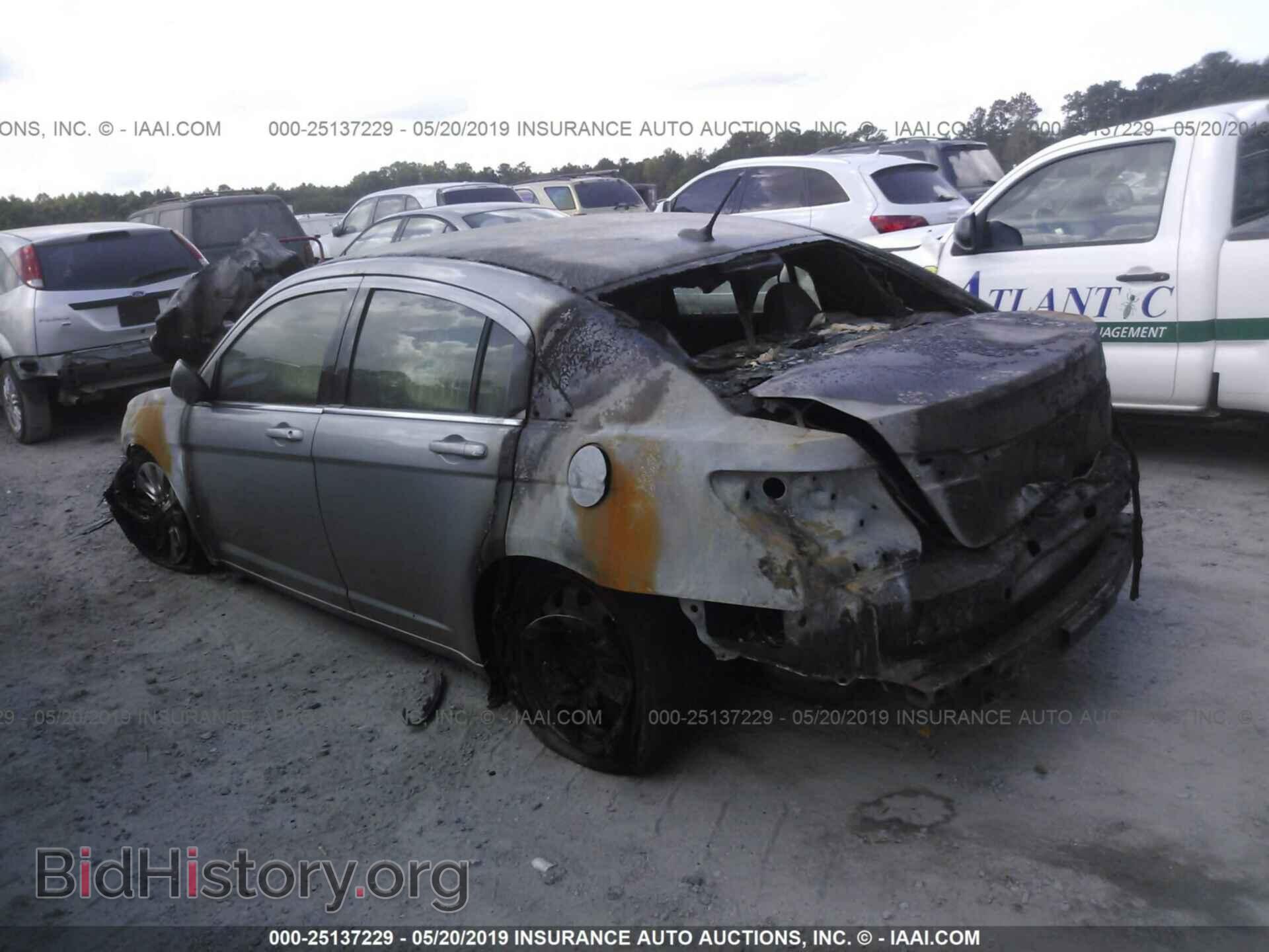 2014 CHRYSLER 200 - VIN: 1C3CCBAB8EN214037 - Фото 3