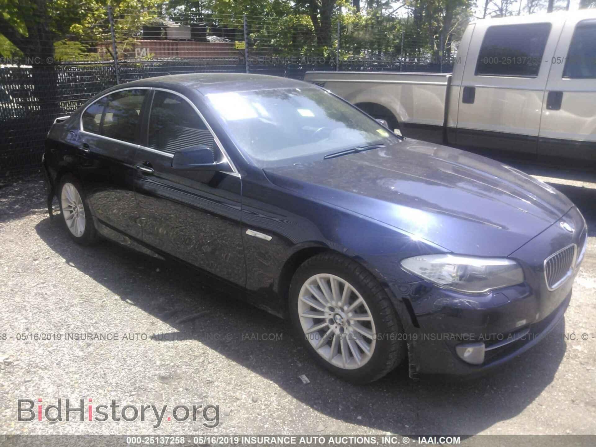 Фотография WBAFR7C58BC607827 - BMW 535 2011