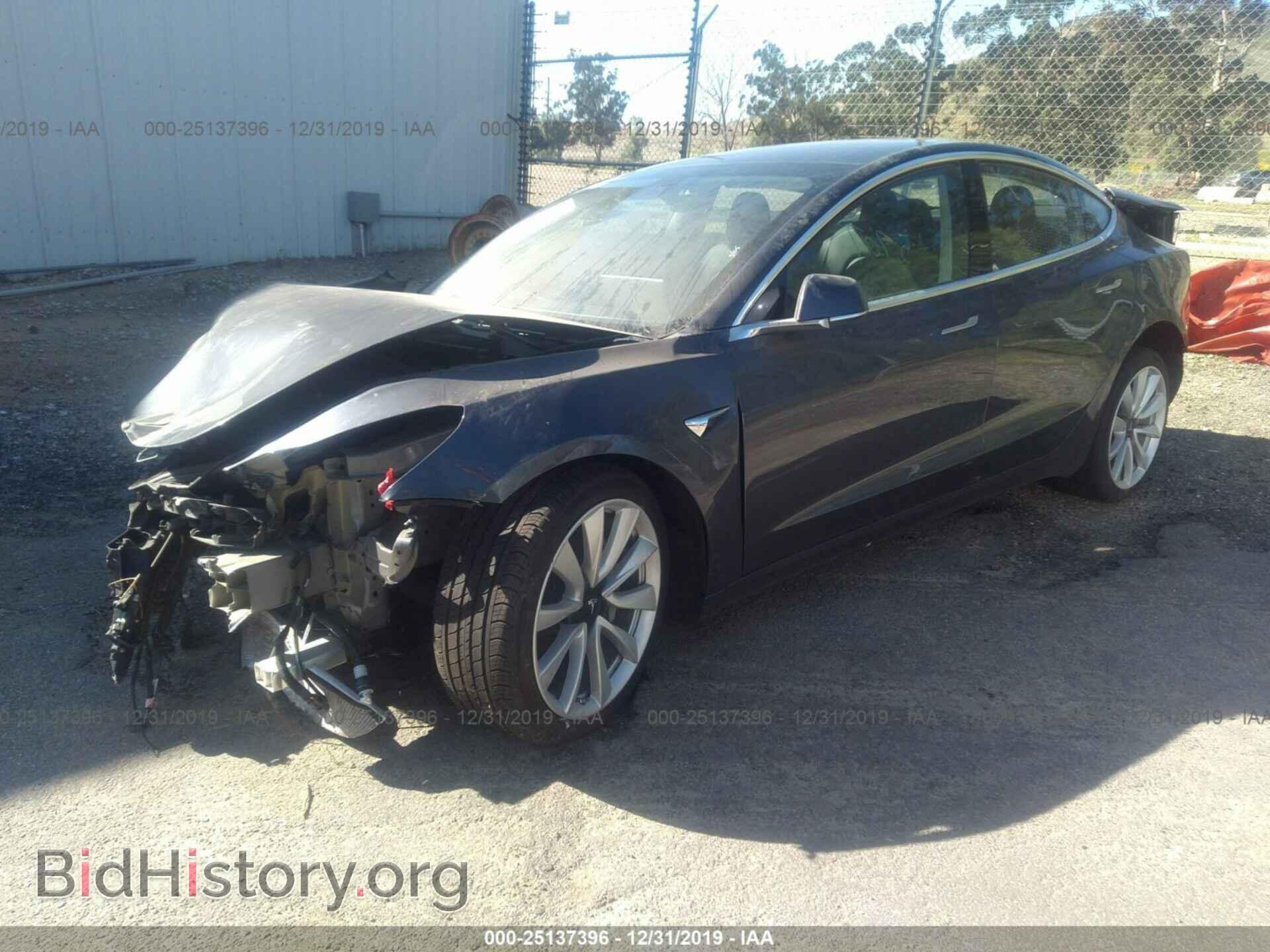 2018 Tesla Model 3 - VIN: 5YJ3E1EA8JF163505 - Фото 2