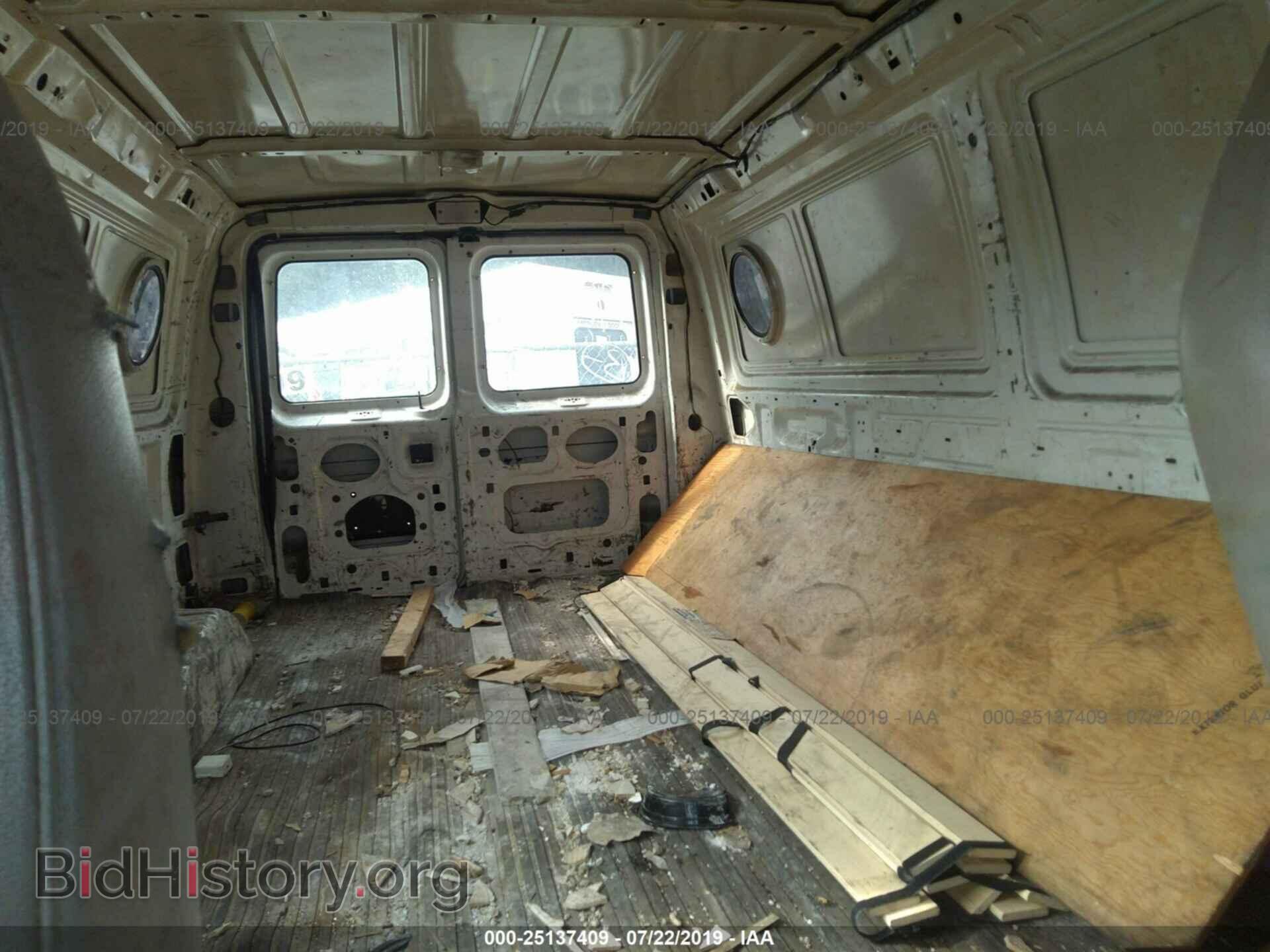 2001 FORD ECONOLINE - VIN: 1FTNE24281HA34768 - Photo 8