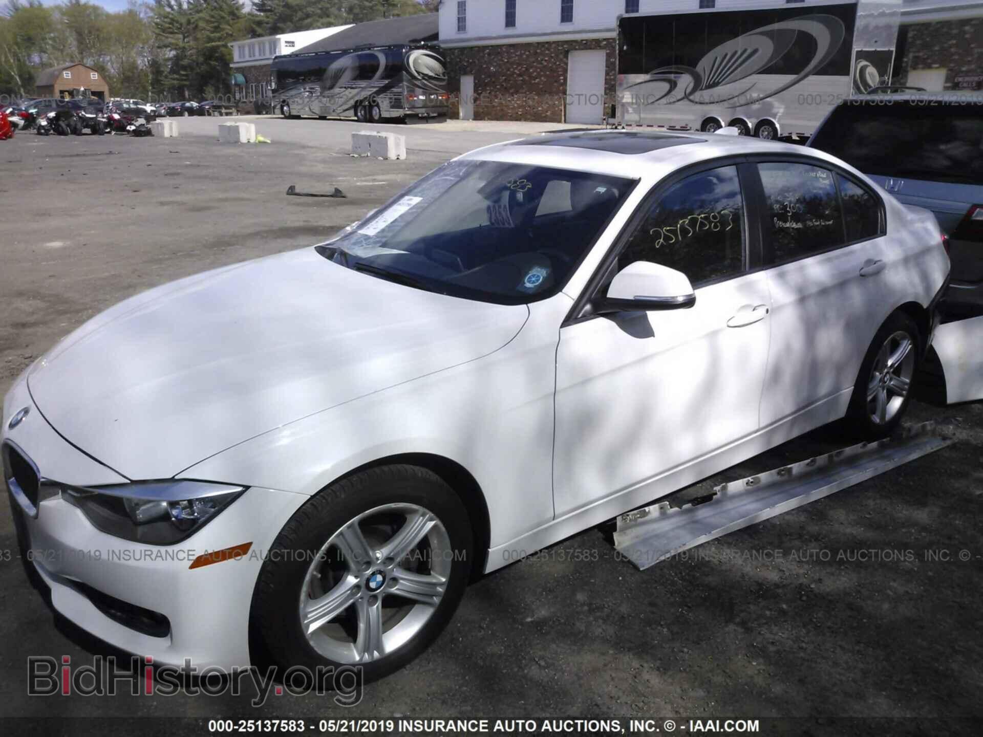 2014 BMW 328 - VIN: WBA3B5G5XENS08271 - Фото 2