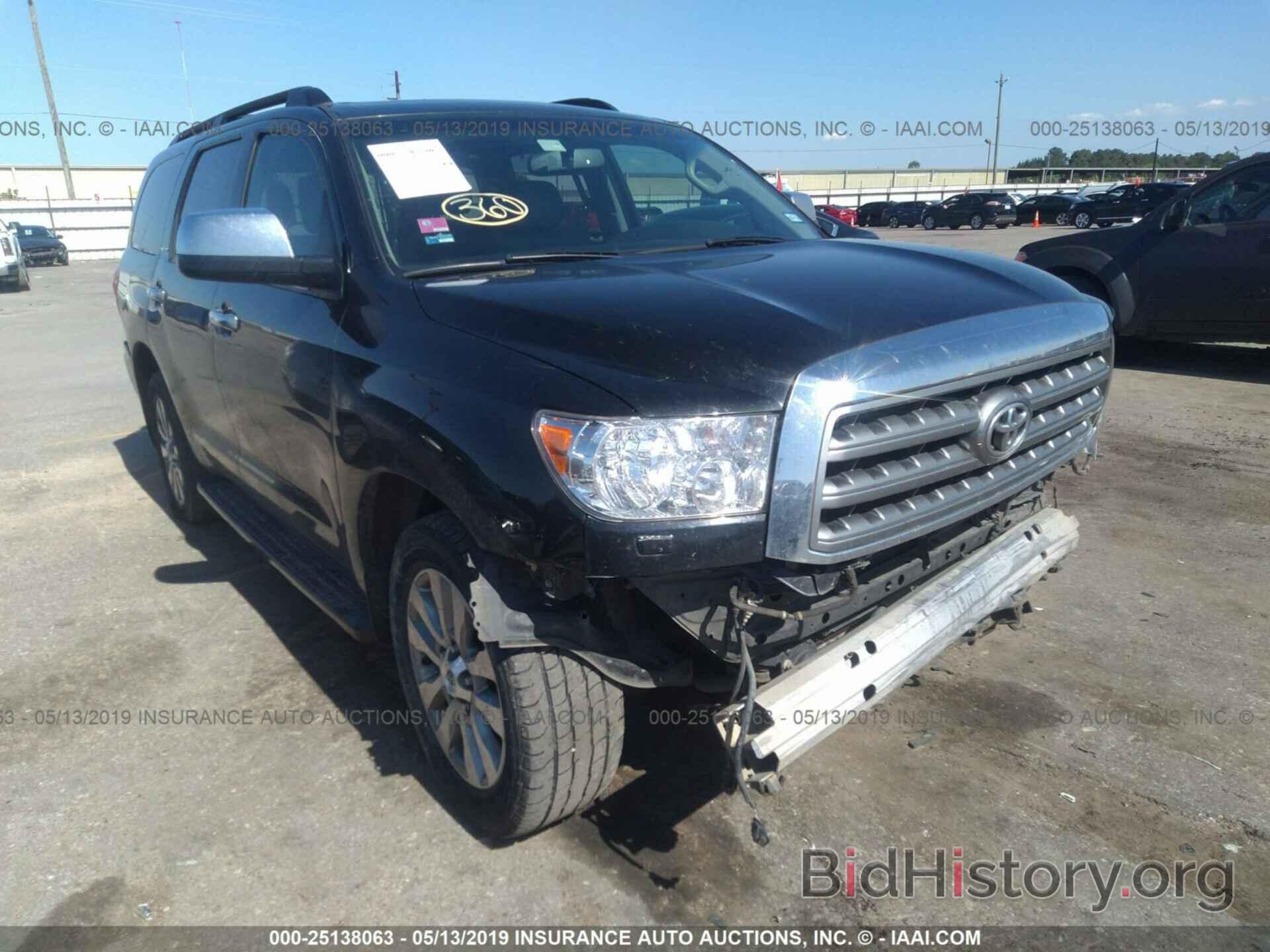 Photo 5TDKY5G1XDS050081 - TOYOTA SEQUOIA 2013