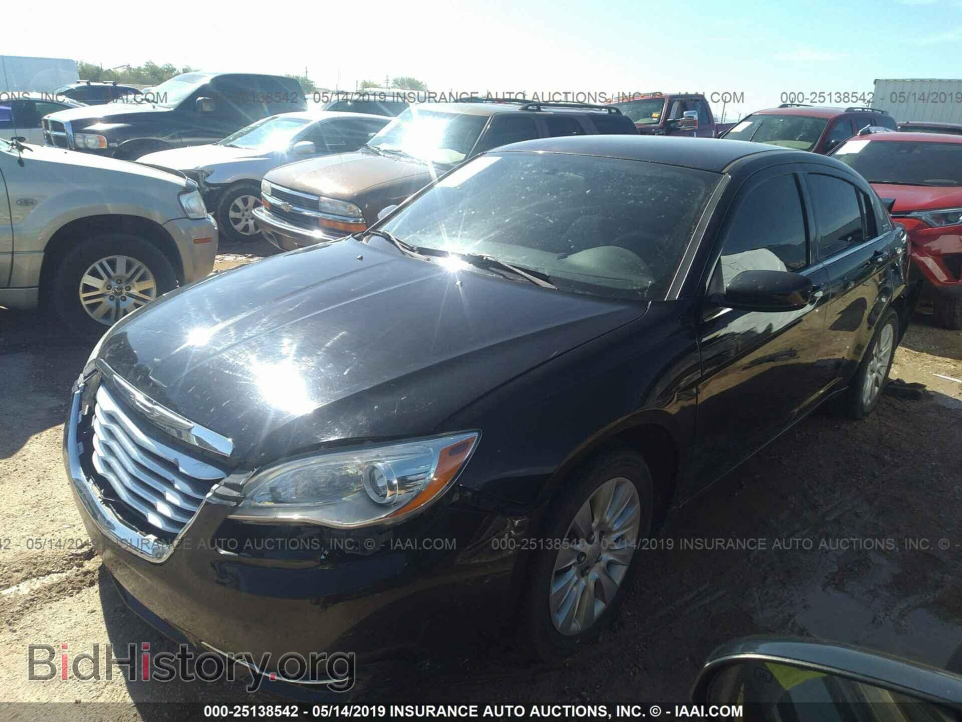 2014 CHRYSLER 200 - VIN: 1C3CCBABXEN146792 - Фото 2