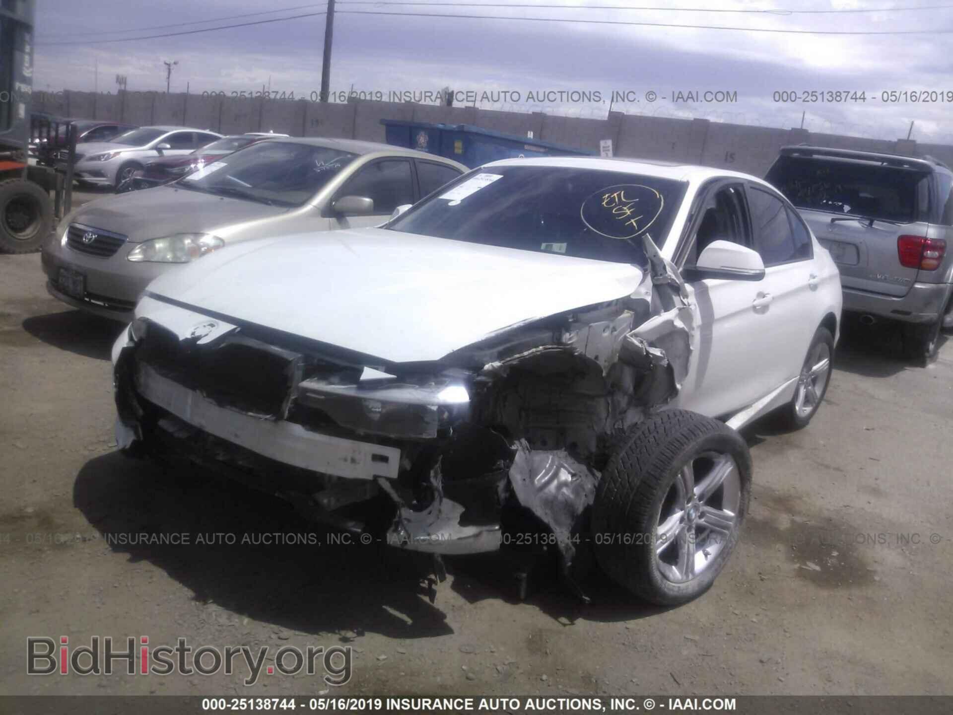 2015 BMW 320 - VIN: WBA3B1G52FNT02042 - Photo 2