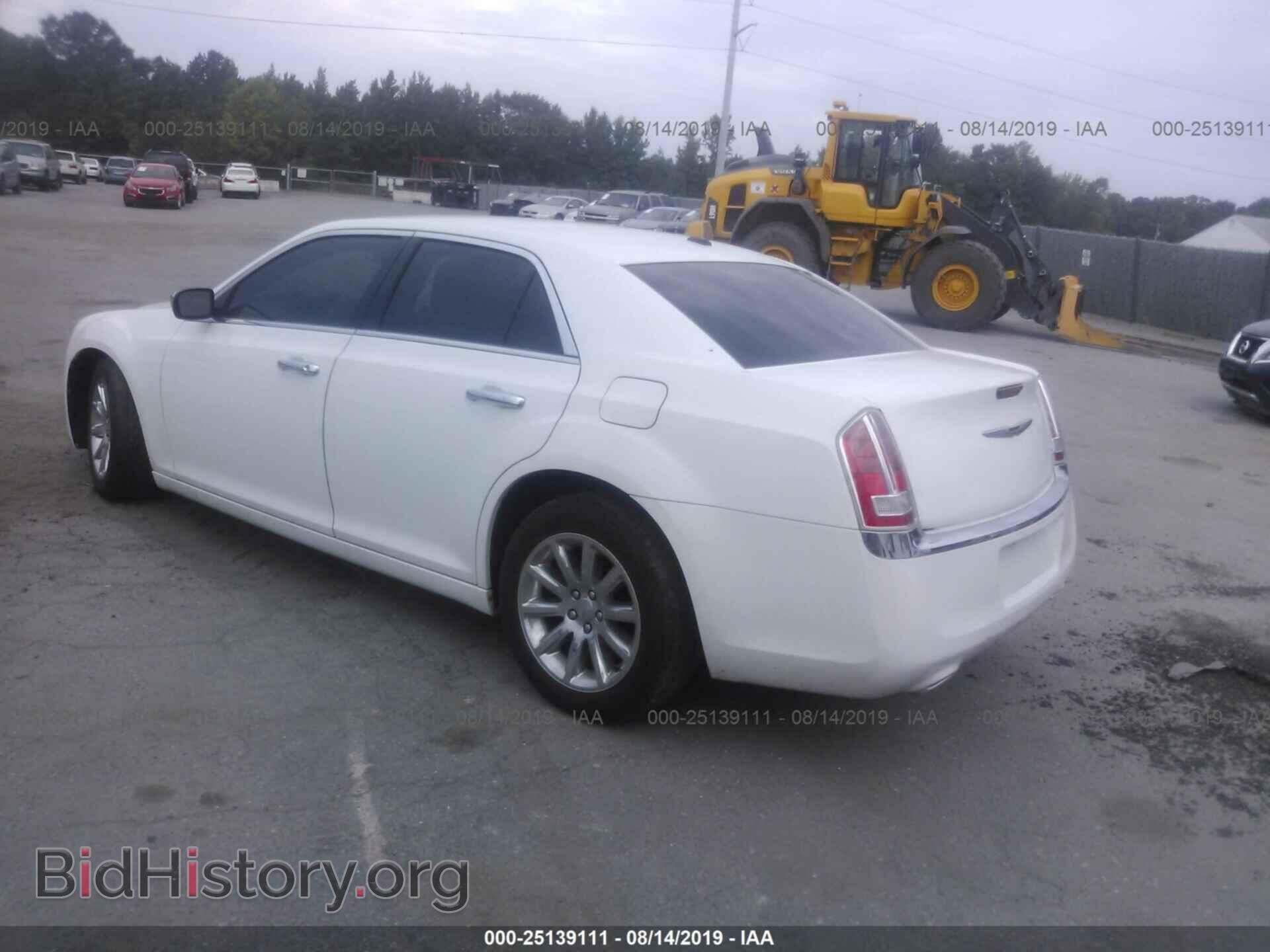 2014 CHRYSLER 300C - VIN: 2C3CCAEG0EH175601 - Photo 3