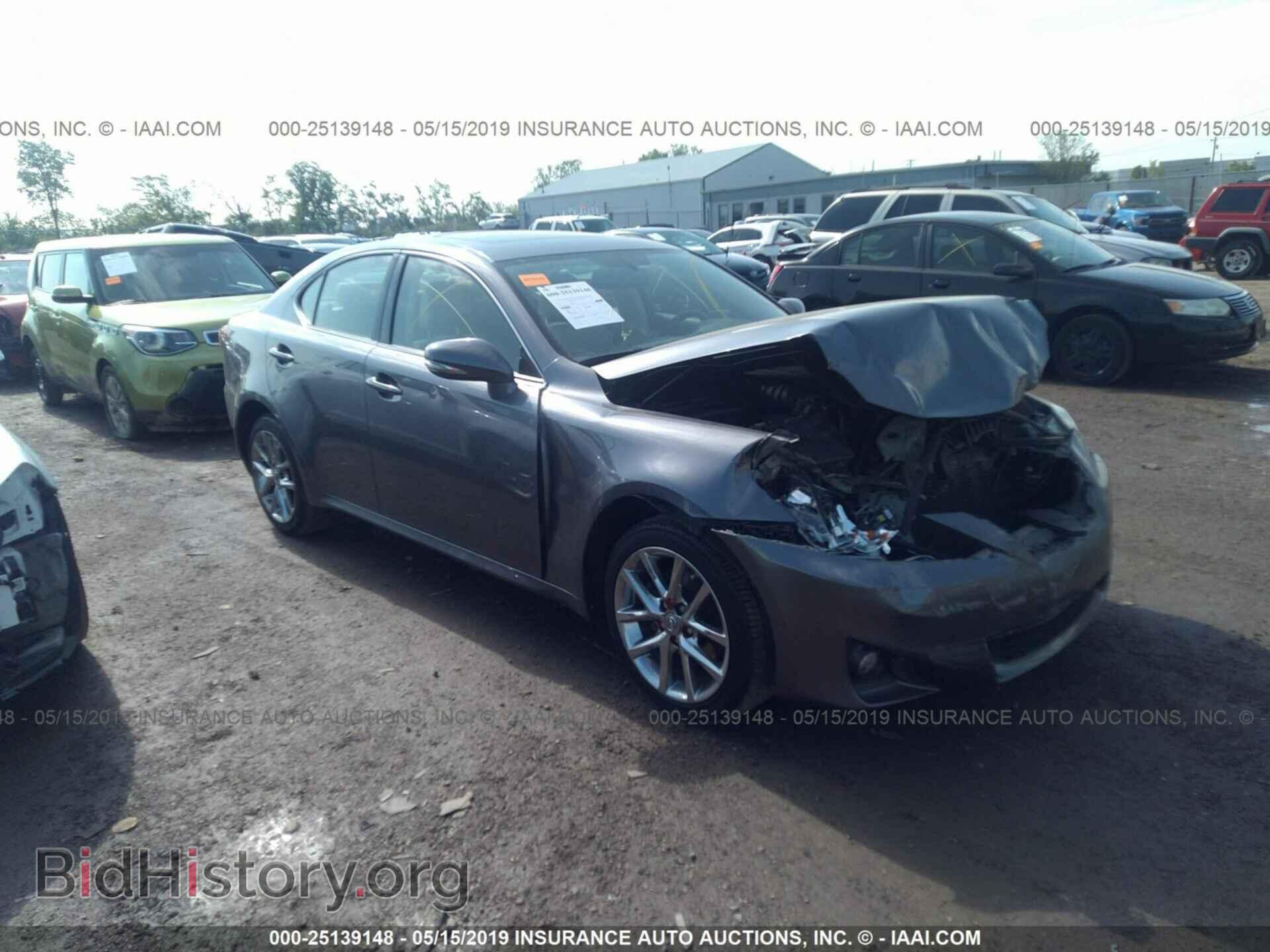 Photo JTHCF5C23C5056509 - LEXUS IS 2012