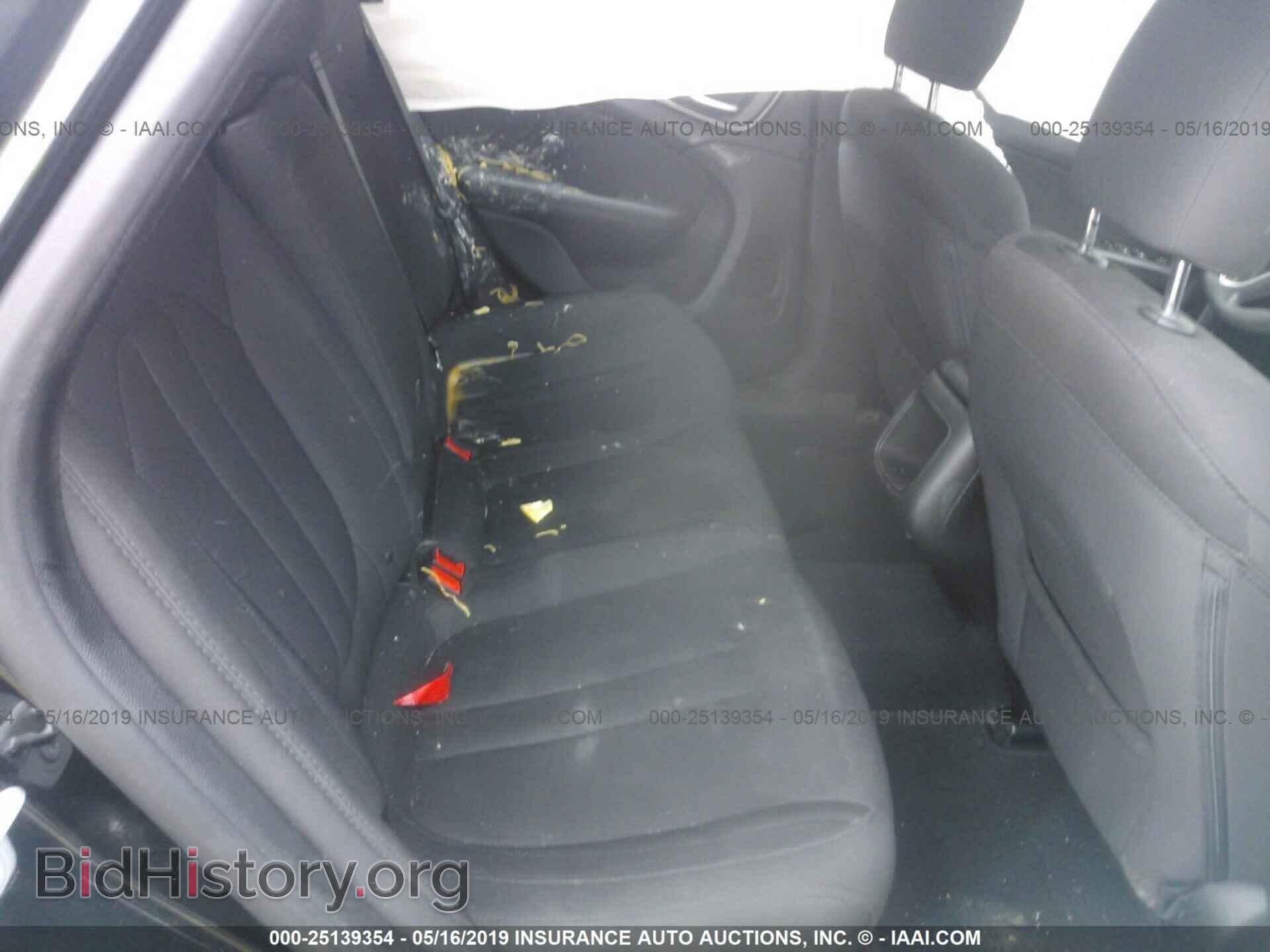 2016 CHRYSLER 200 - VIN: 1C3CCCAB3GN140650 - Photo 8