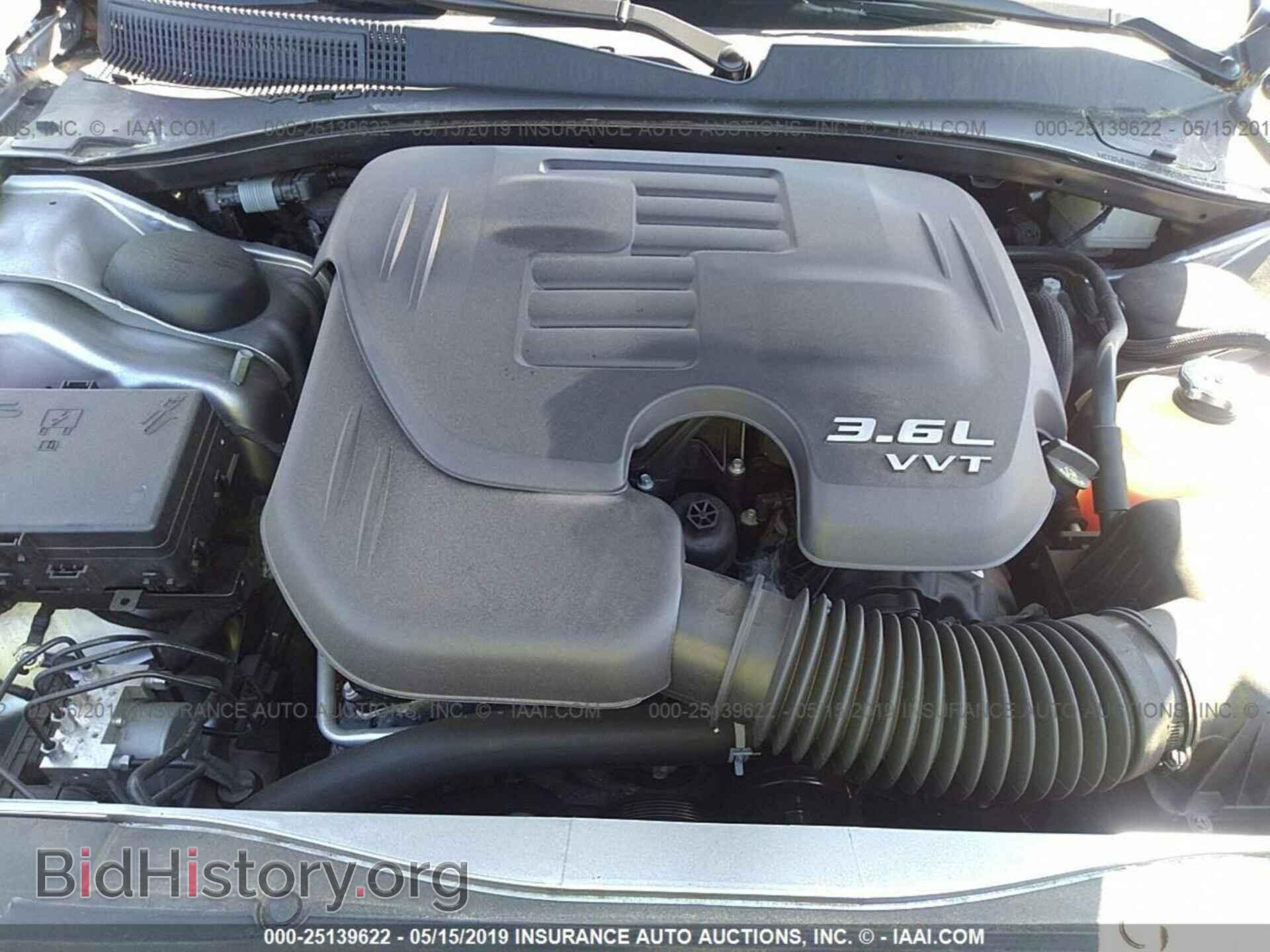2017 CHRYSLER 300 - VIN: 2C3CCABG9HH614397 - Фото 10