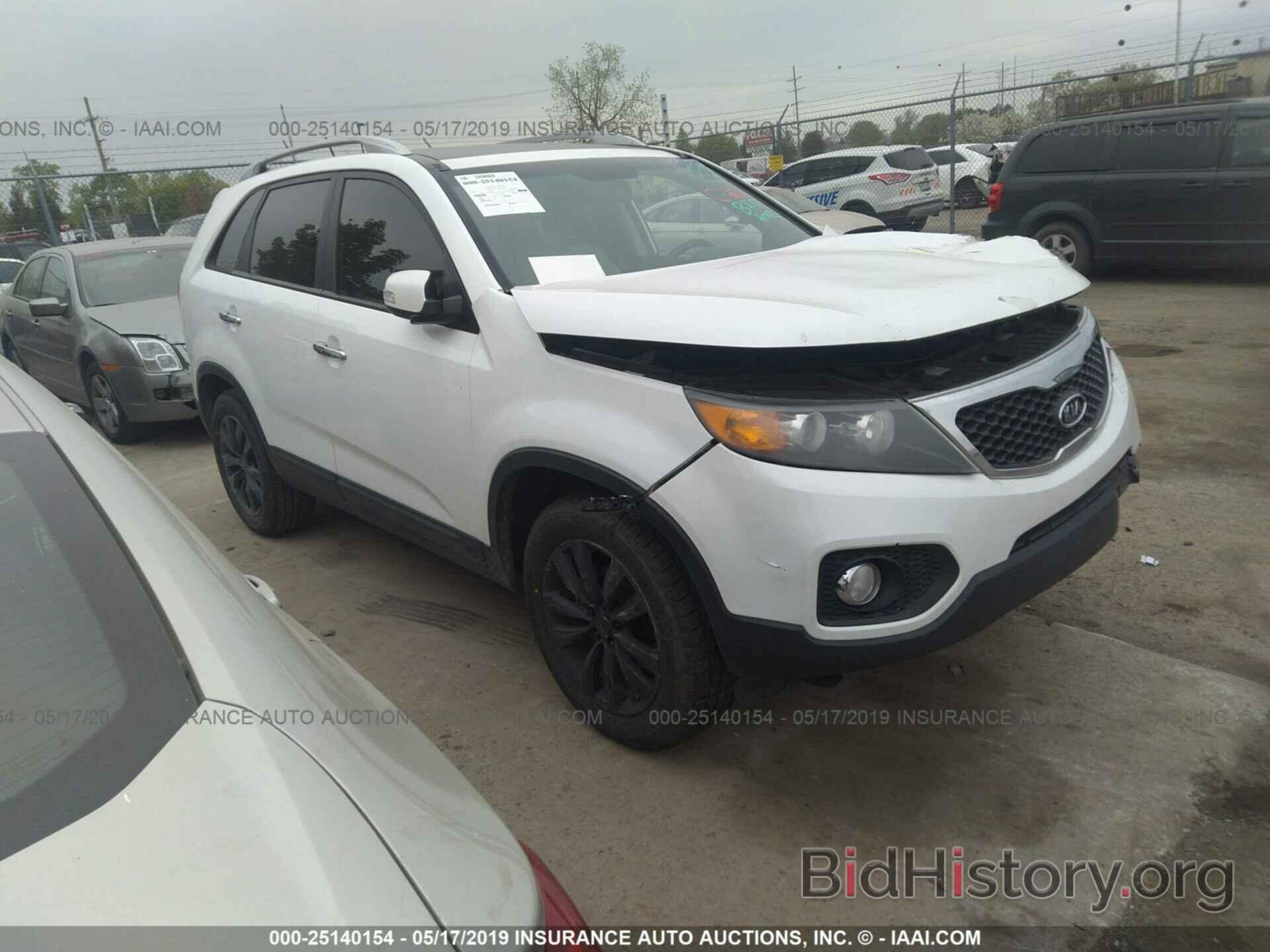 Photo 5XYKU4A26BG004880 - KIA SORENTO 2011