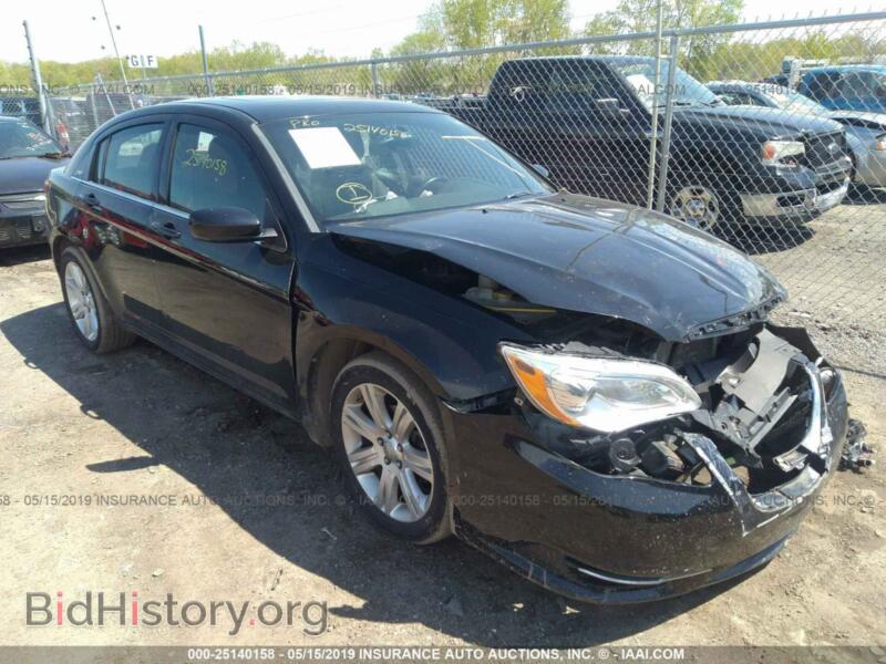 2011 Chrysler 200 Touring (VIN 1C3BC1FB6BN619159) — фото 1 из 10, IAAI, повреждение: передняя часть