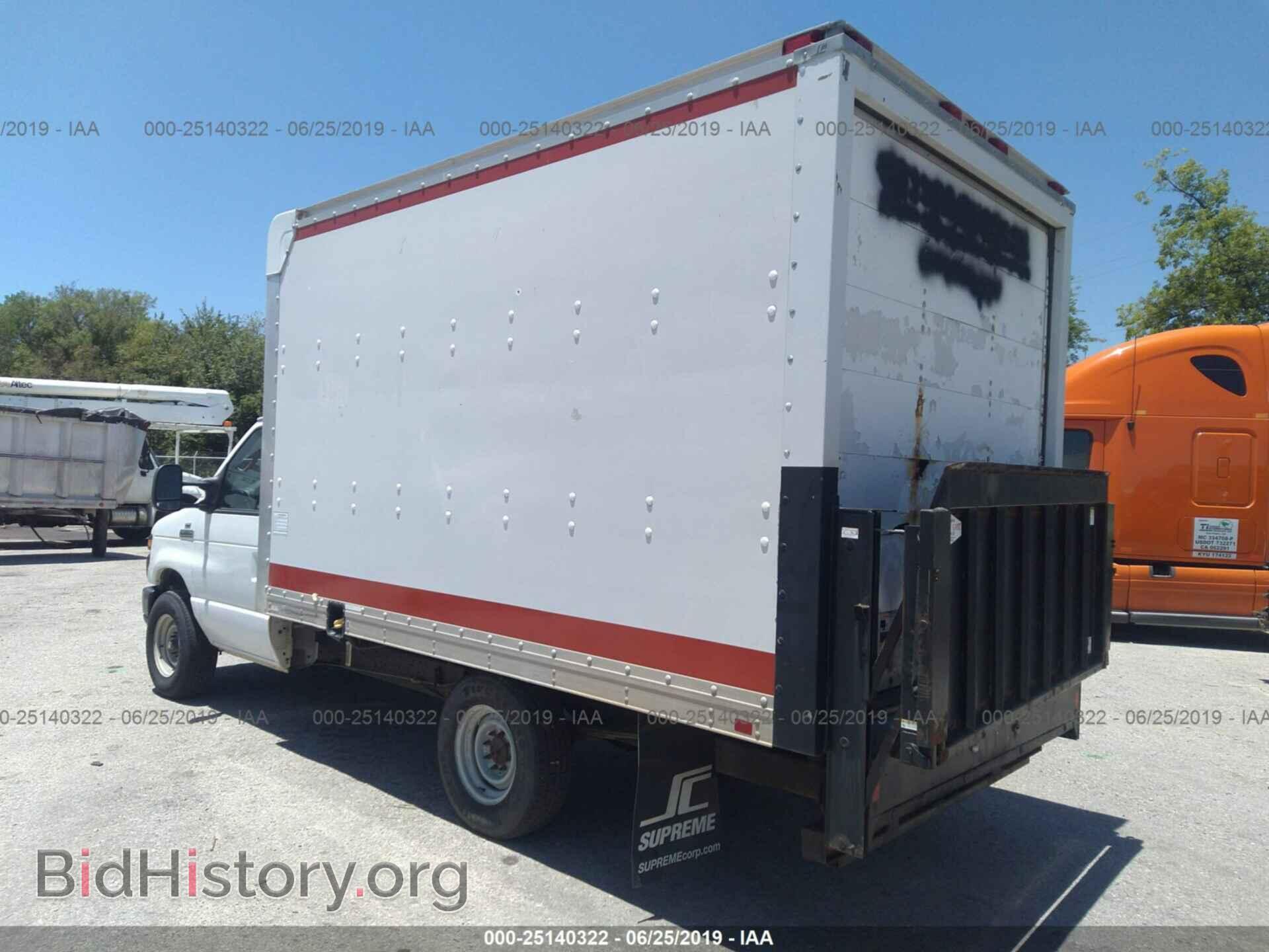 2010 FORD ECONOLINE - VIN: 1FDSS3HL7ADA83631 - Фото 3
