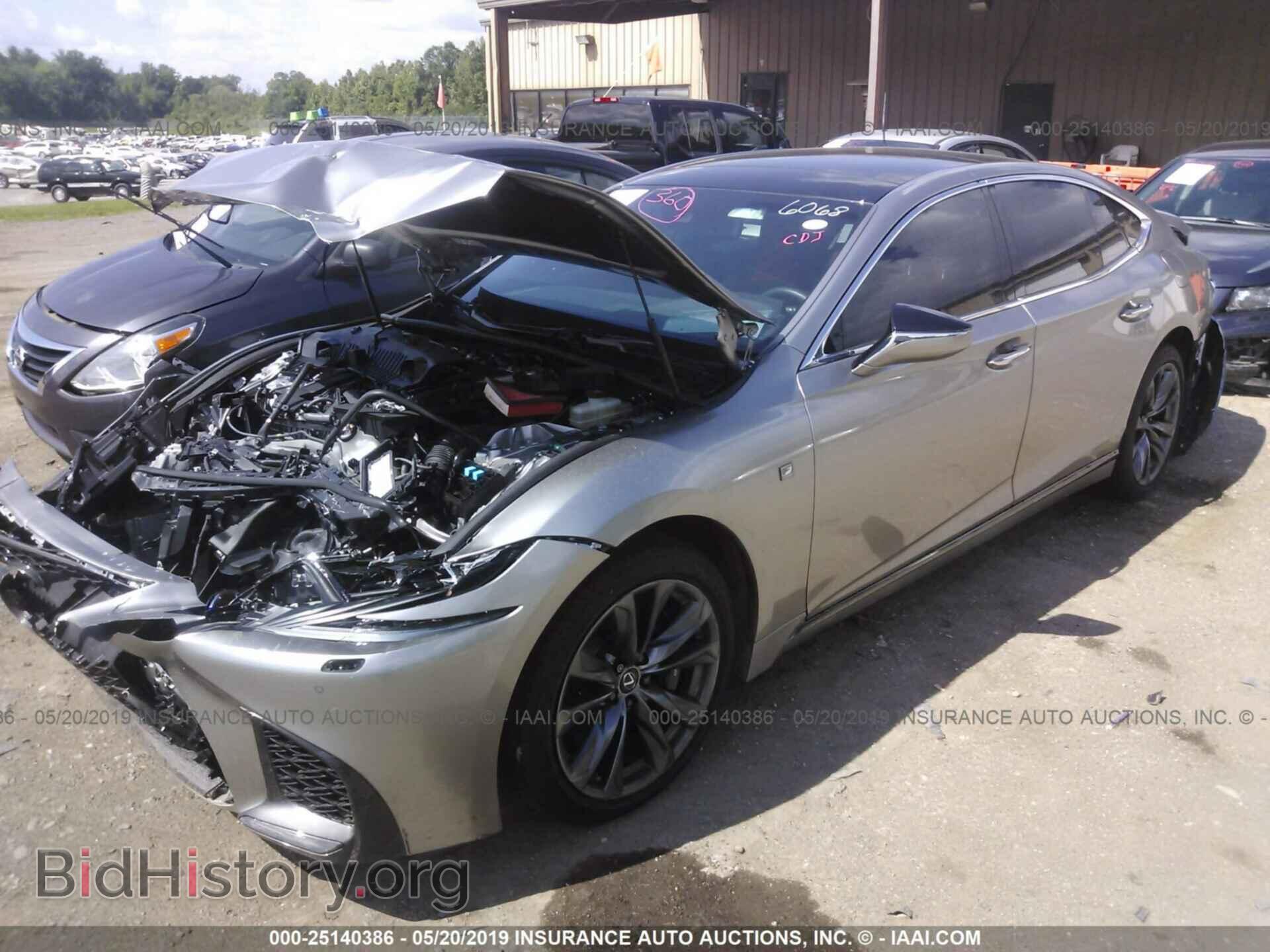 2018 LEXUS LS - VIN: JTHB51FF9J5006068 - Фото 2