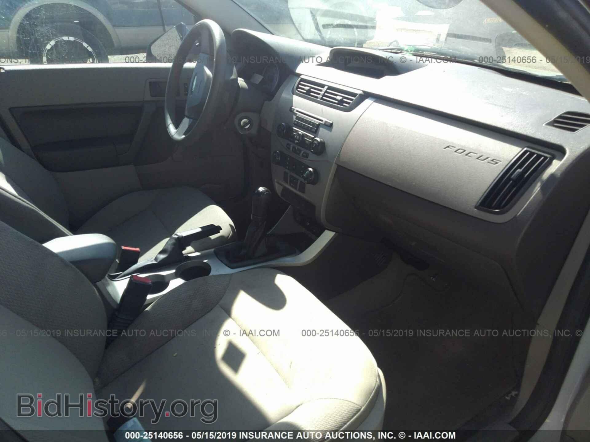 2010 FORD FOCUS - VIN: 1FAHP3ENXAW290935 - Photo 5