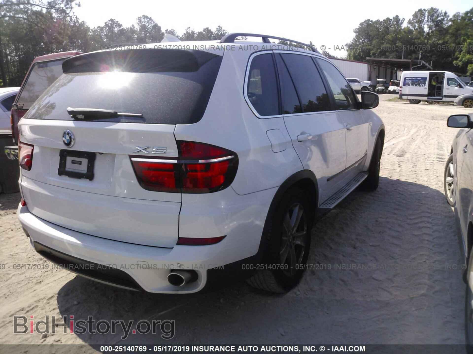2013 BMW X5 - VIN: 5UXZW0C58D0B95995 - Фото 4