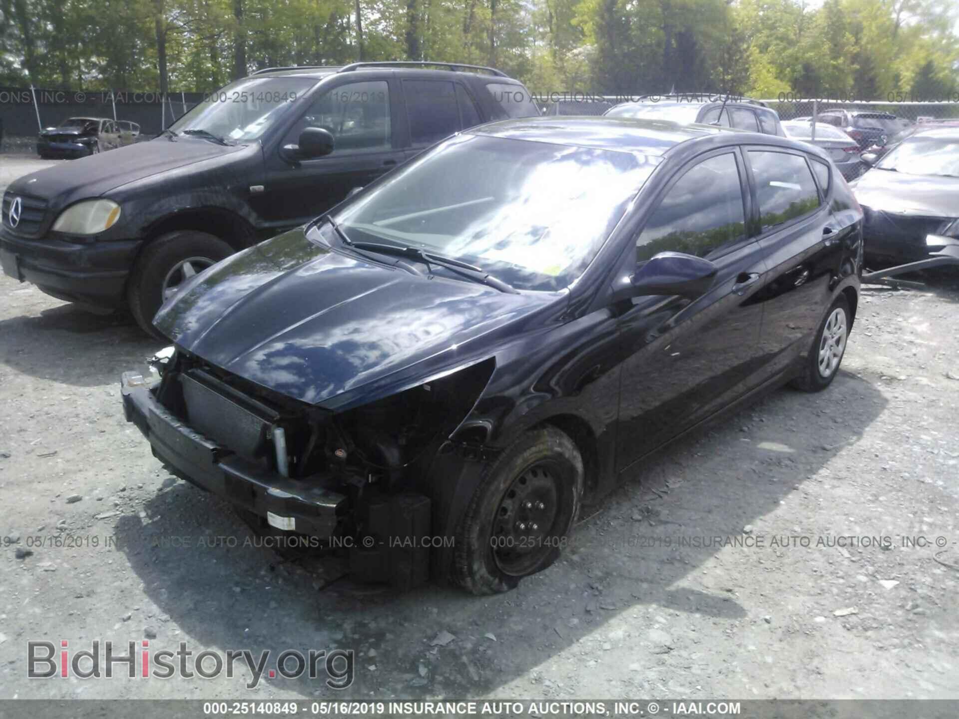 2014 HYUNDAI ACCENT - VIN: KMHCT5AE7EU174302 - Фото 2