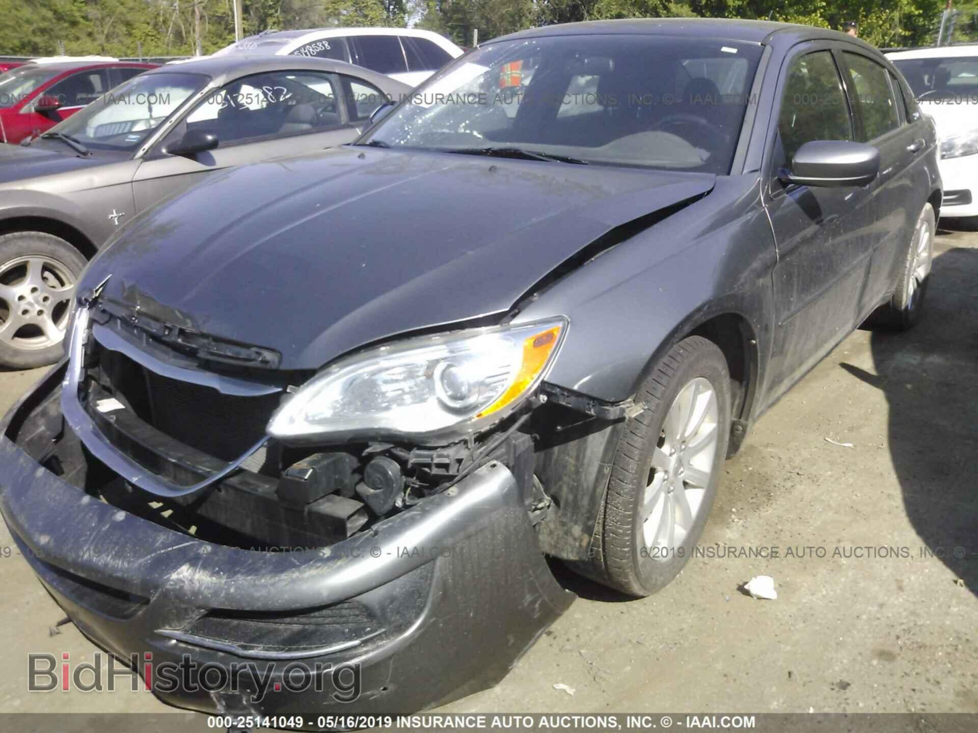2013 CHRYSLER 200 - VIN: 1C3CCBBG1DN659888 - Photo 2