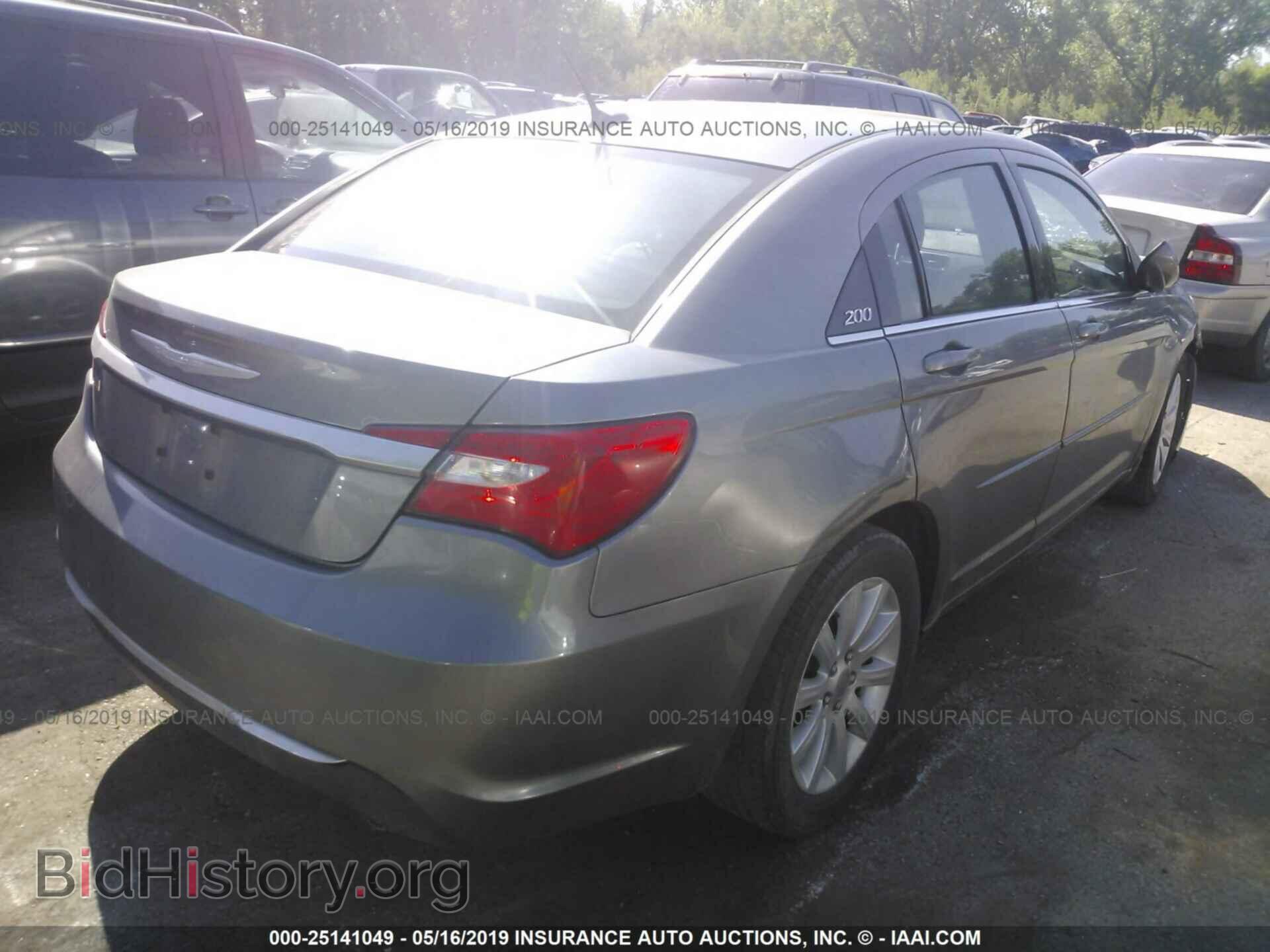 2013 CHRYSLER 200 - VIN: 1C3CCBBG1DN659888 - Photo 4