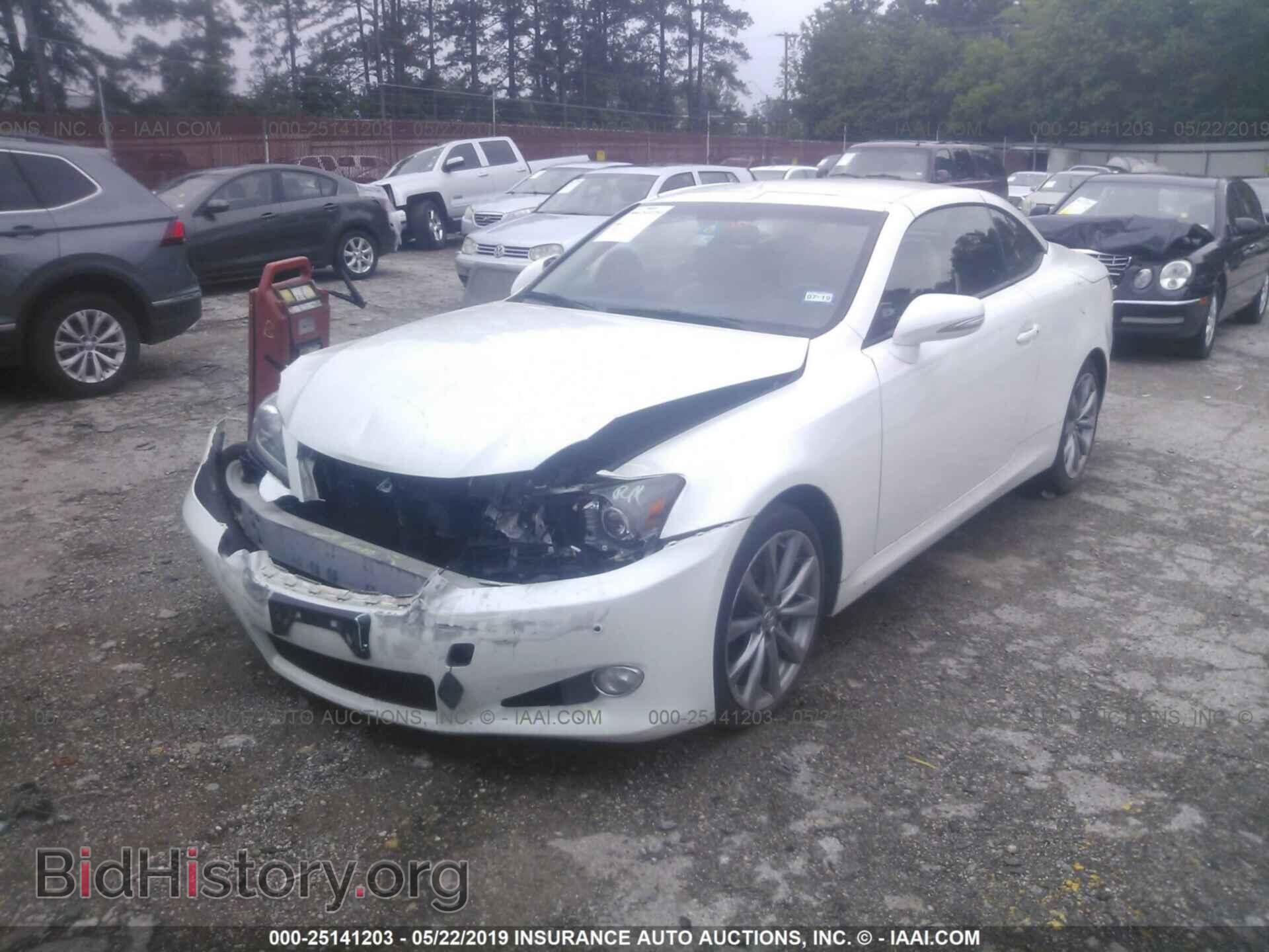 2014 LEXUS IS - VIN: JTHFF2C24E2529852 - Photo 2