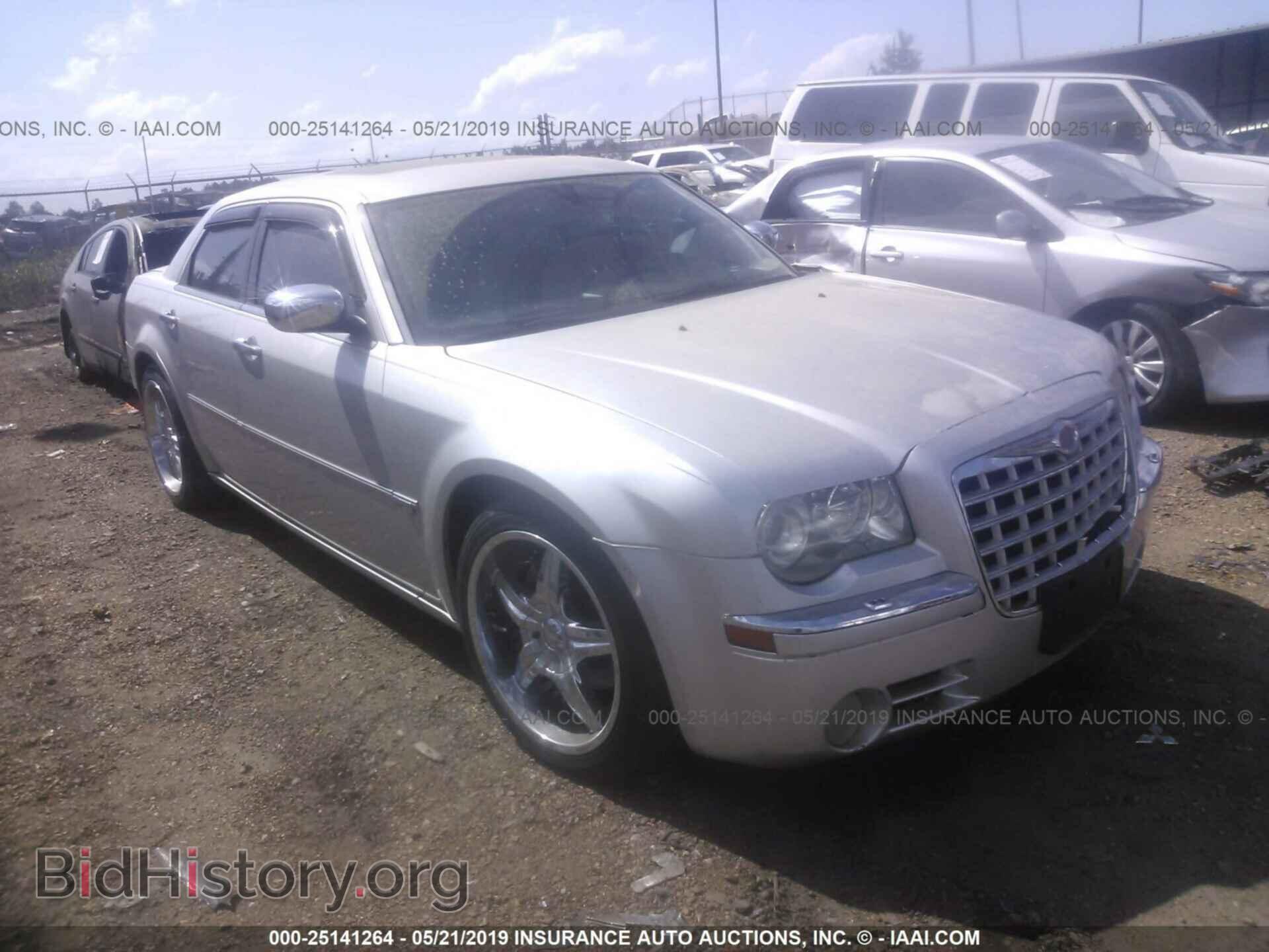 Photo 2C3KA63H36H135749 - CHRYSLER 300C 2006