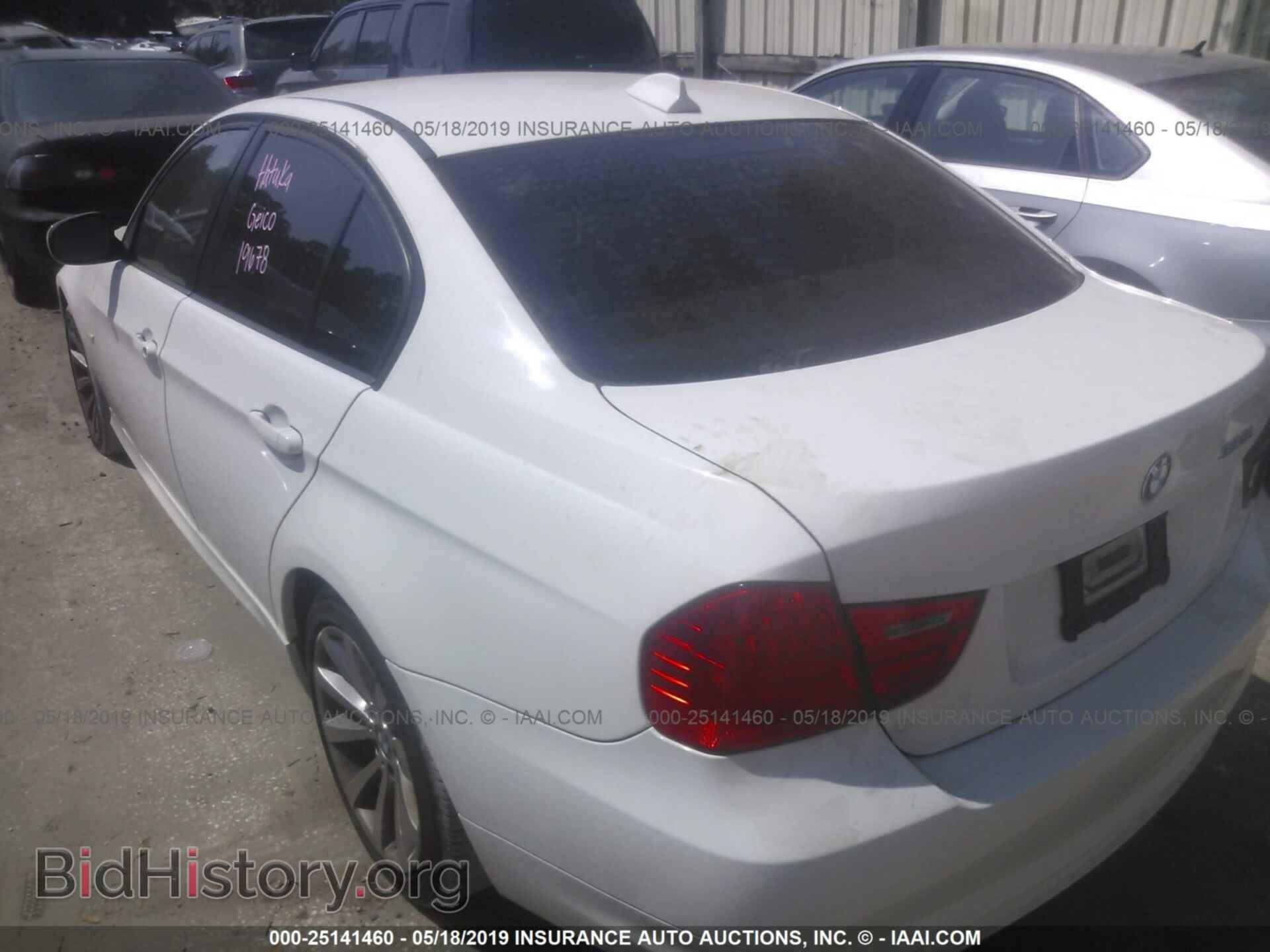 2011 BMW 328 - VIN: WBAPH5G51BNM73169 - Фото 3