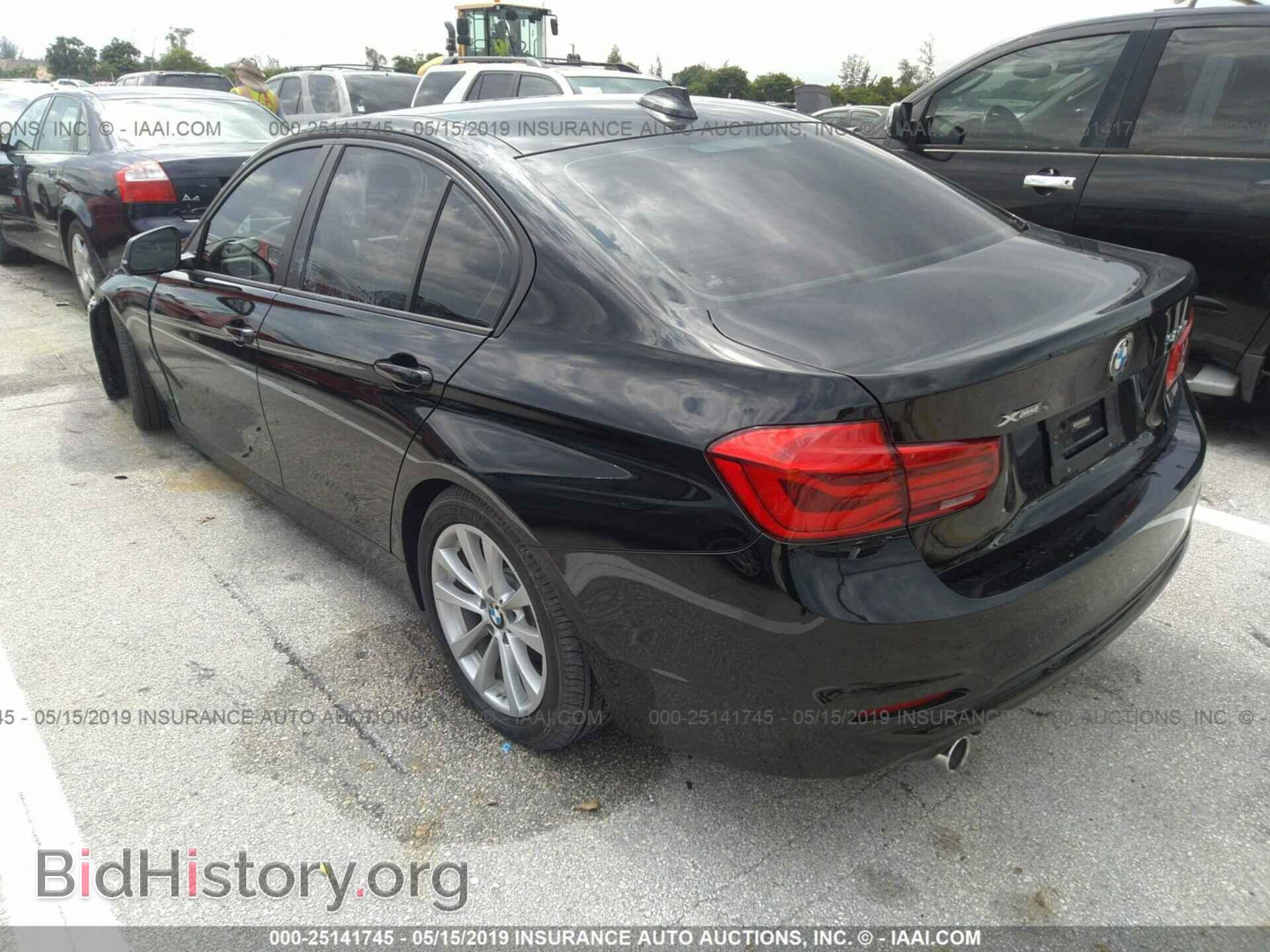 2018 BMW 320 - VIN: WBA8A3C54JA494560 - Фото 3