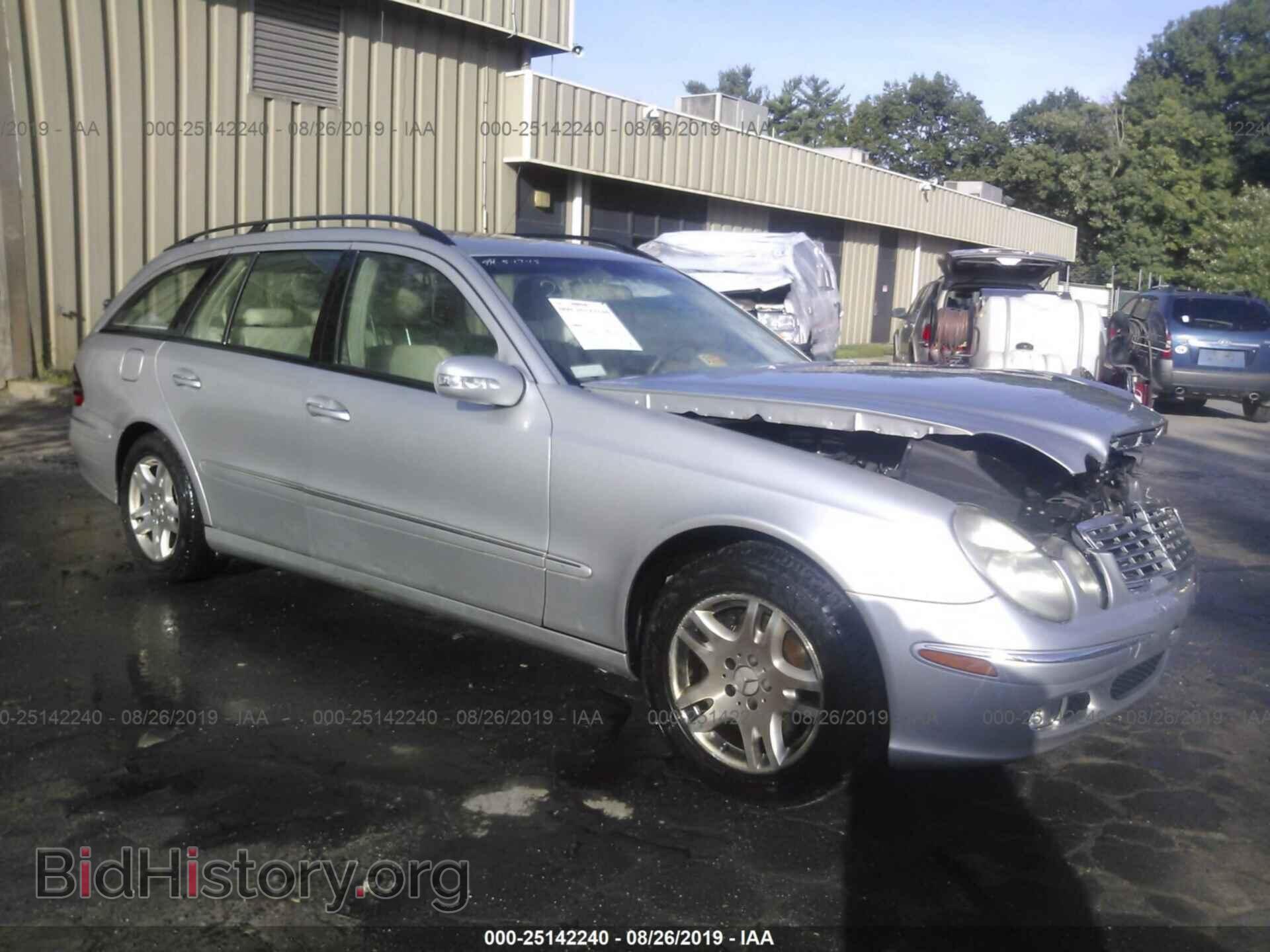 Photo WDBUH82J14X113322 - Mercedes-benz E 2004