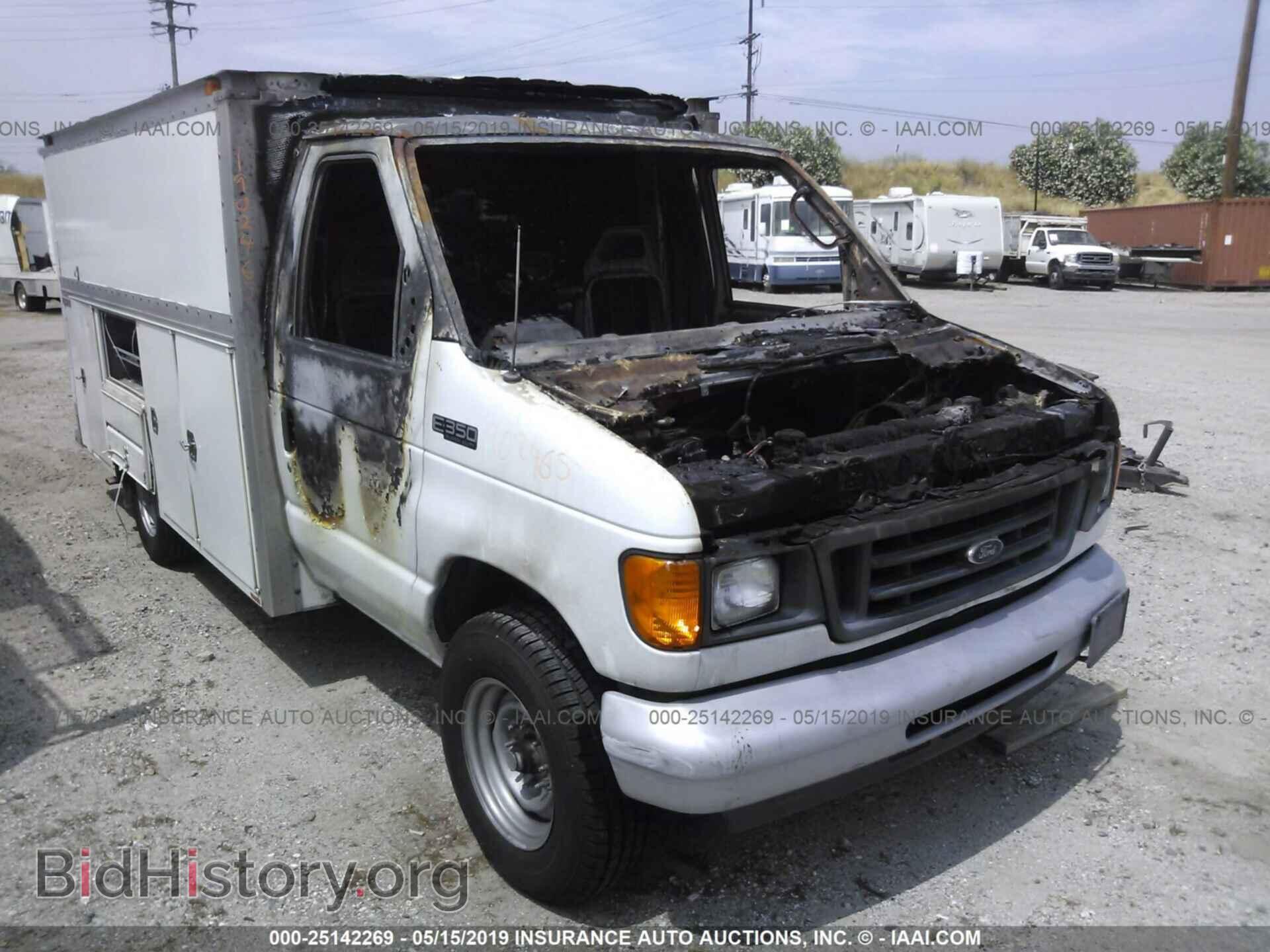 Photo 1FDSE35L84HA90645 - FORD ECONOLINE 2004