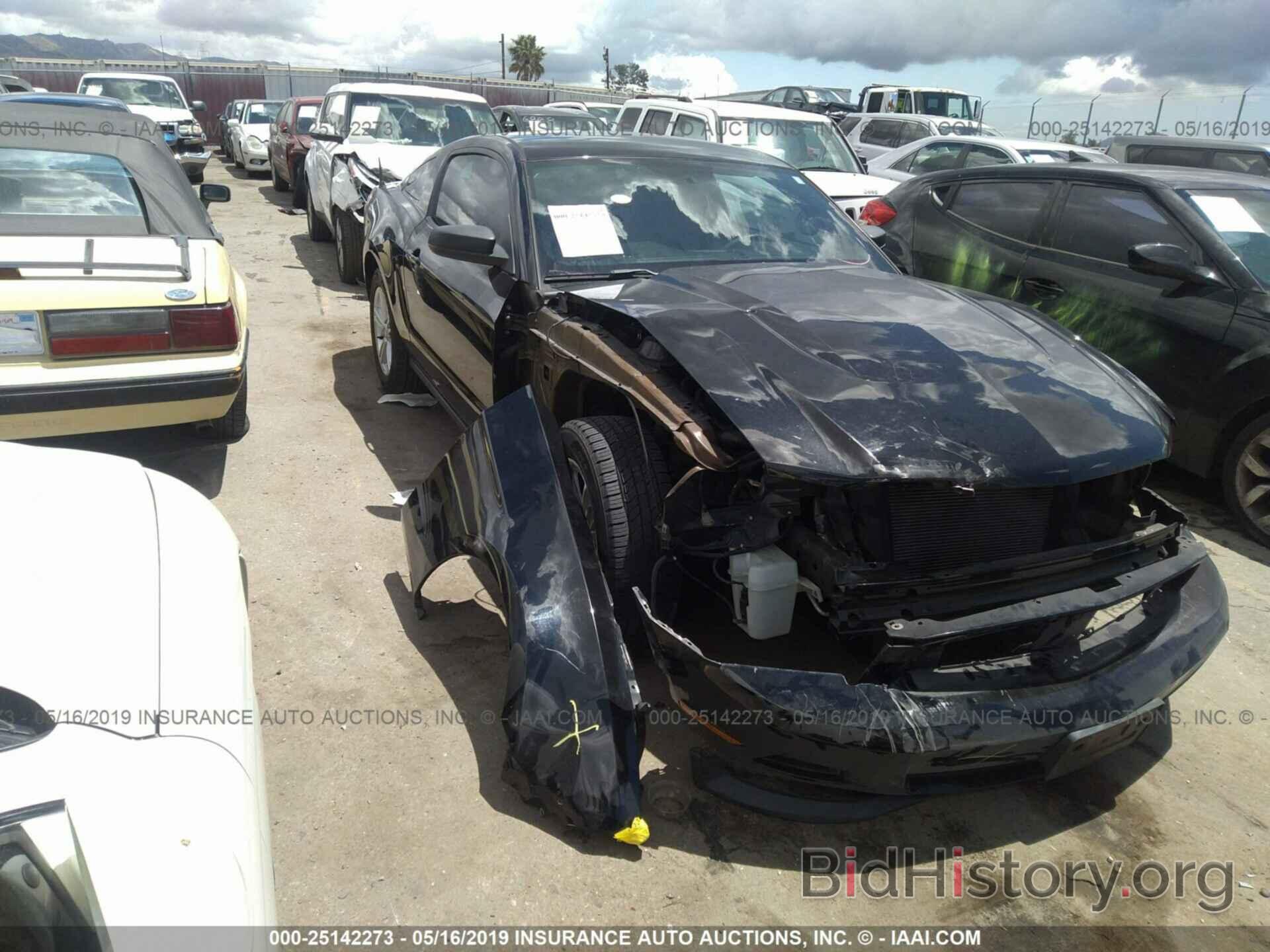 Photo 1ZVBP8AM3C5272860 - FORD MUSTANG 2012