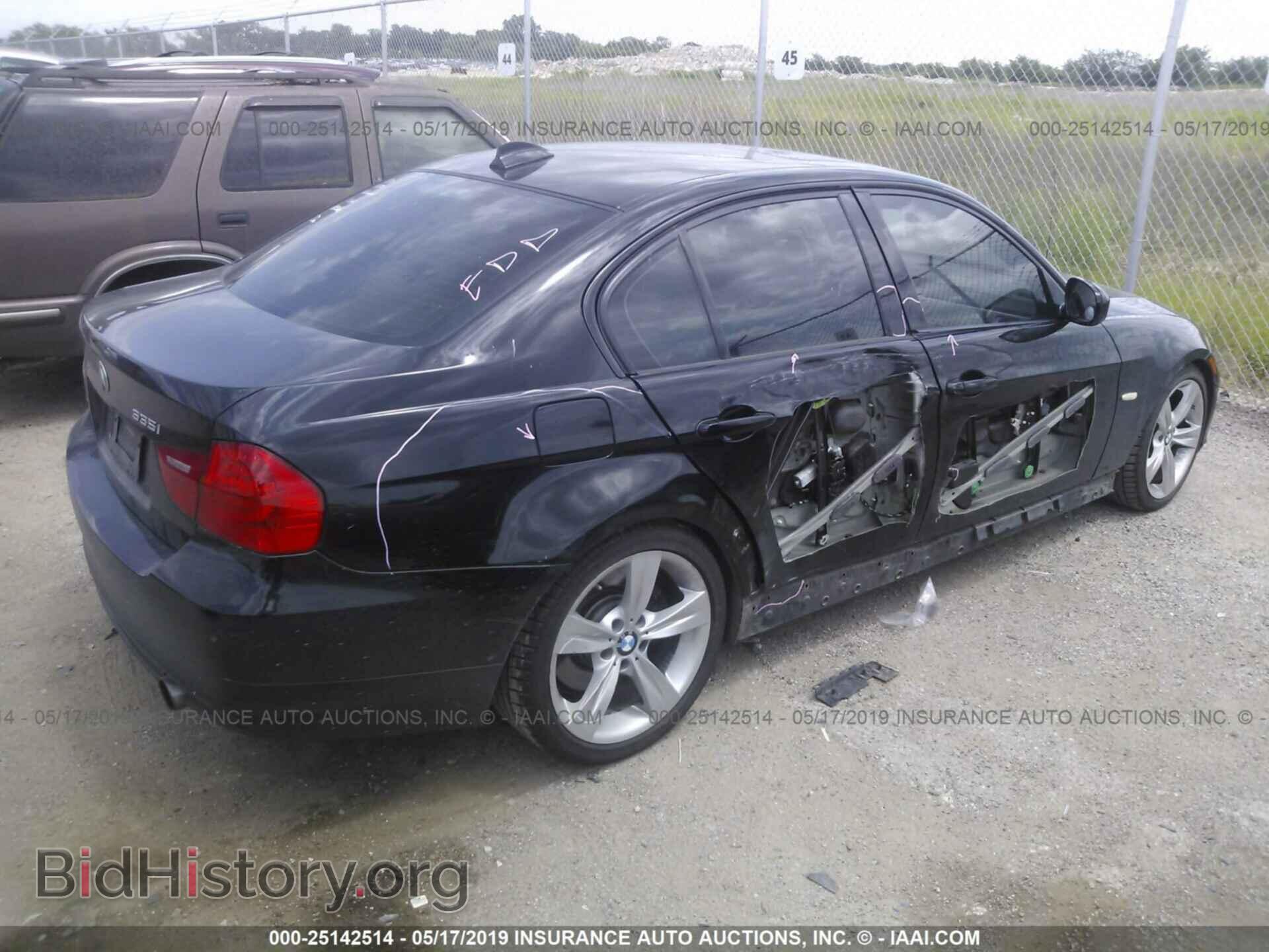 2009 BMW 335 - VIN: WBAPM73579E194543 - Фото 4