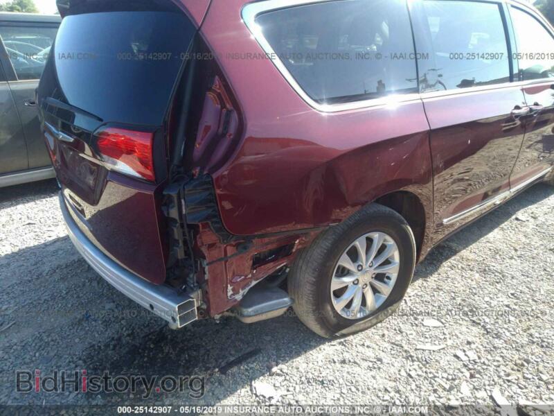 2018 Chrysler PACIFICA (VIN 2C4RC1BG1JR217448) — photo 6 of 10