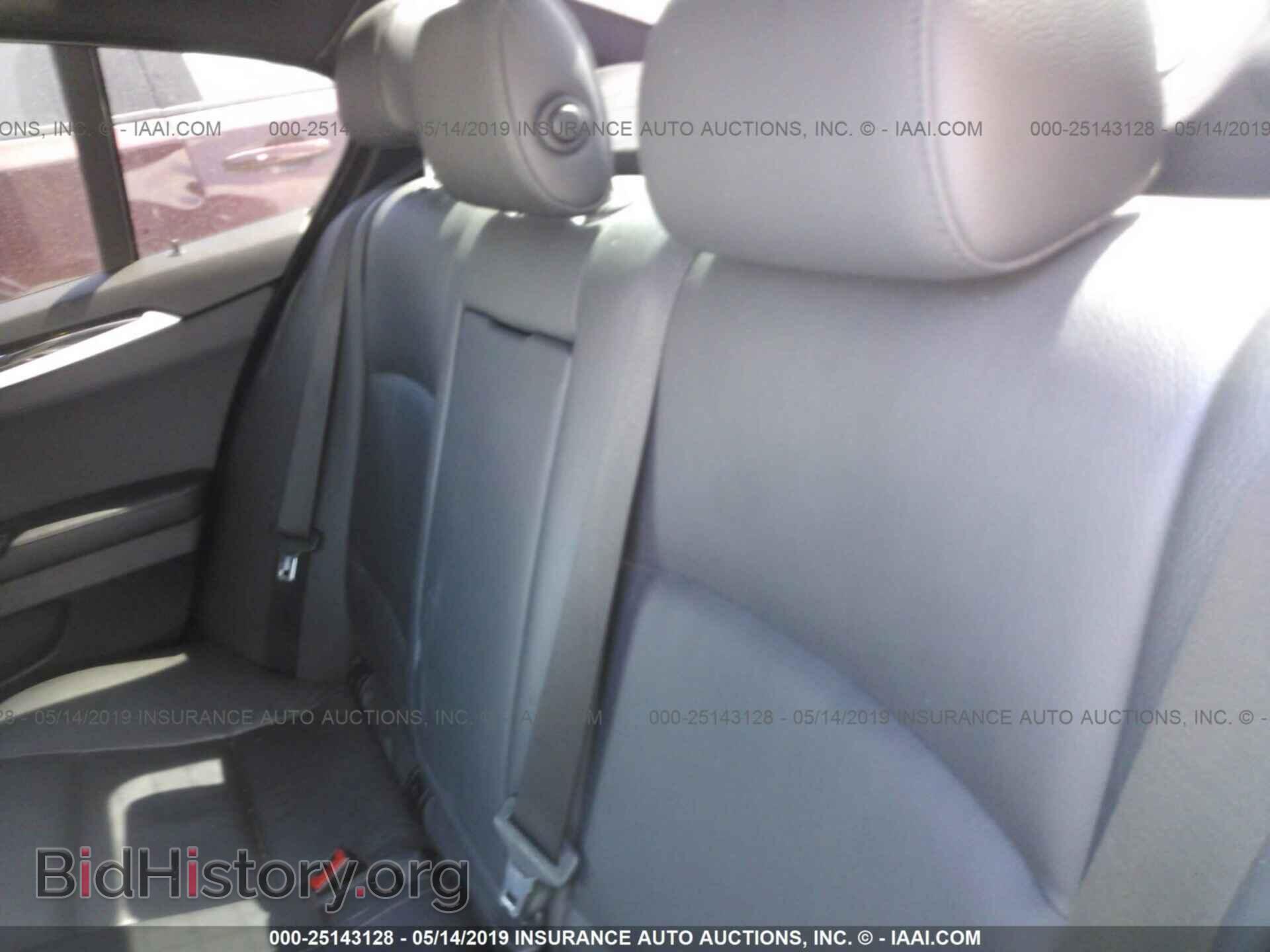 2013 BMW 535 - VIN: WBAFR7C52DC825930 - Фото 8