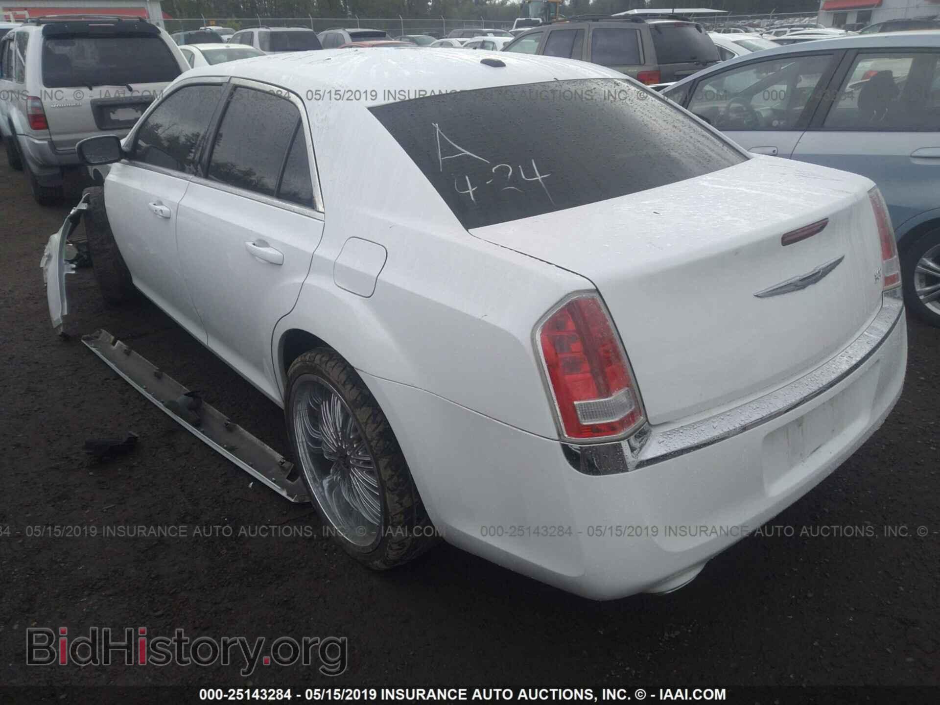 2011 CHRYSLER 300 - VIN: 2C3CA4CG4BH549164 - Фото 3