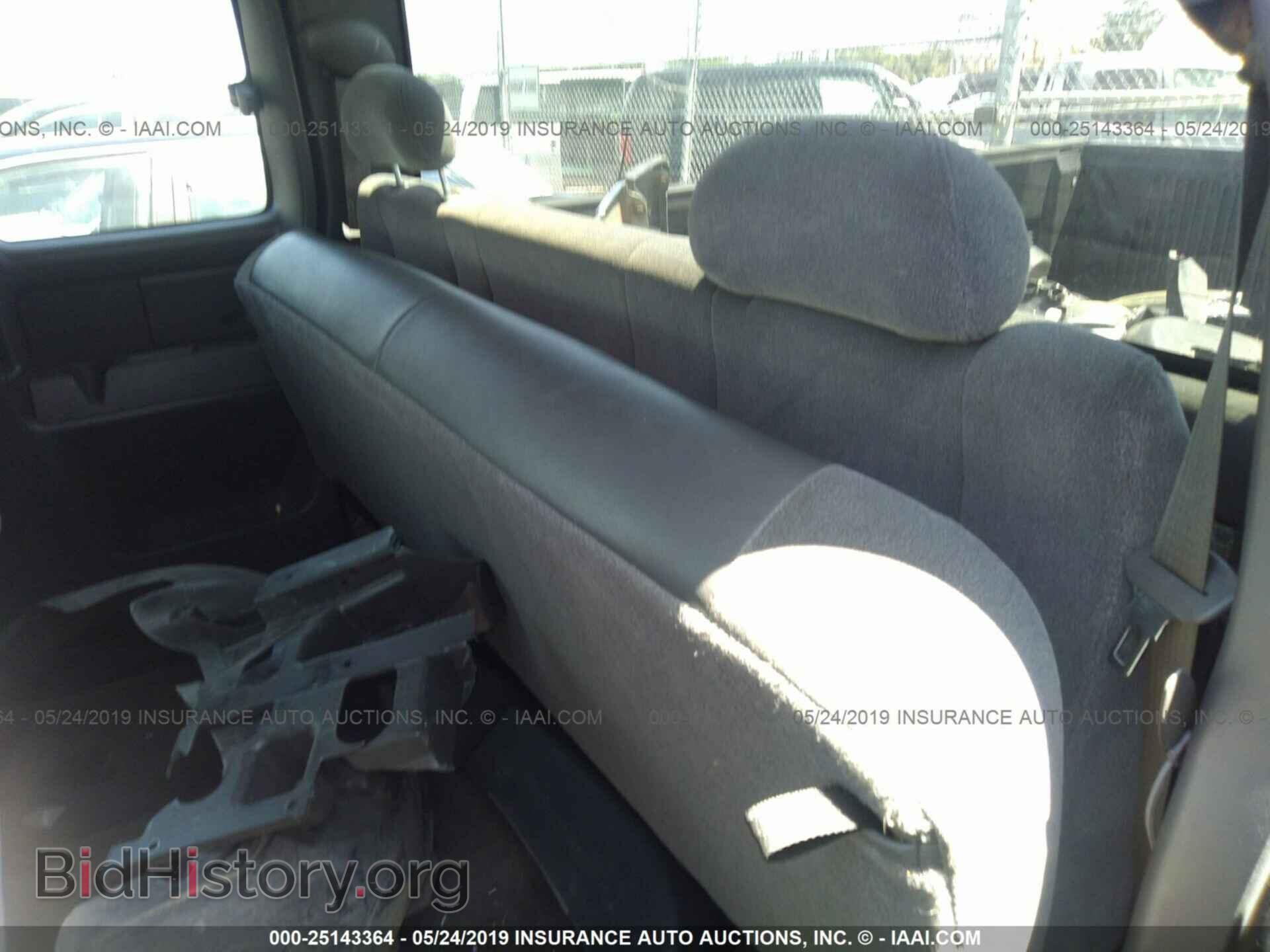 2005 CHEVROLET SILVERADO - VIN: 2GCEC19V651261078 - Фото 8