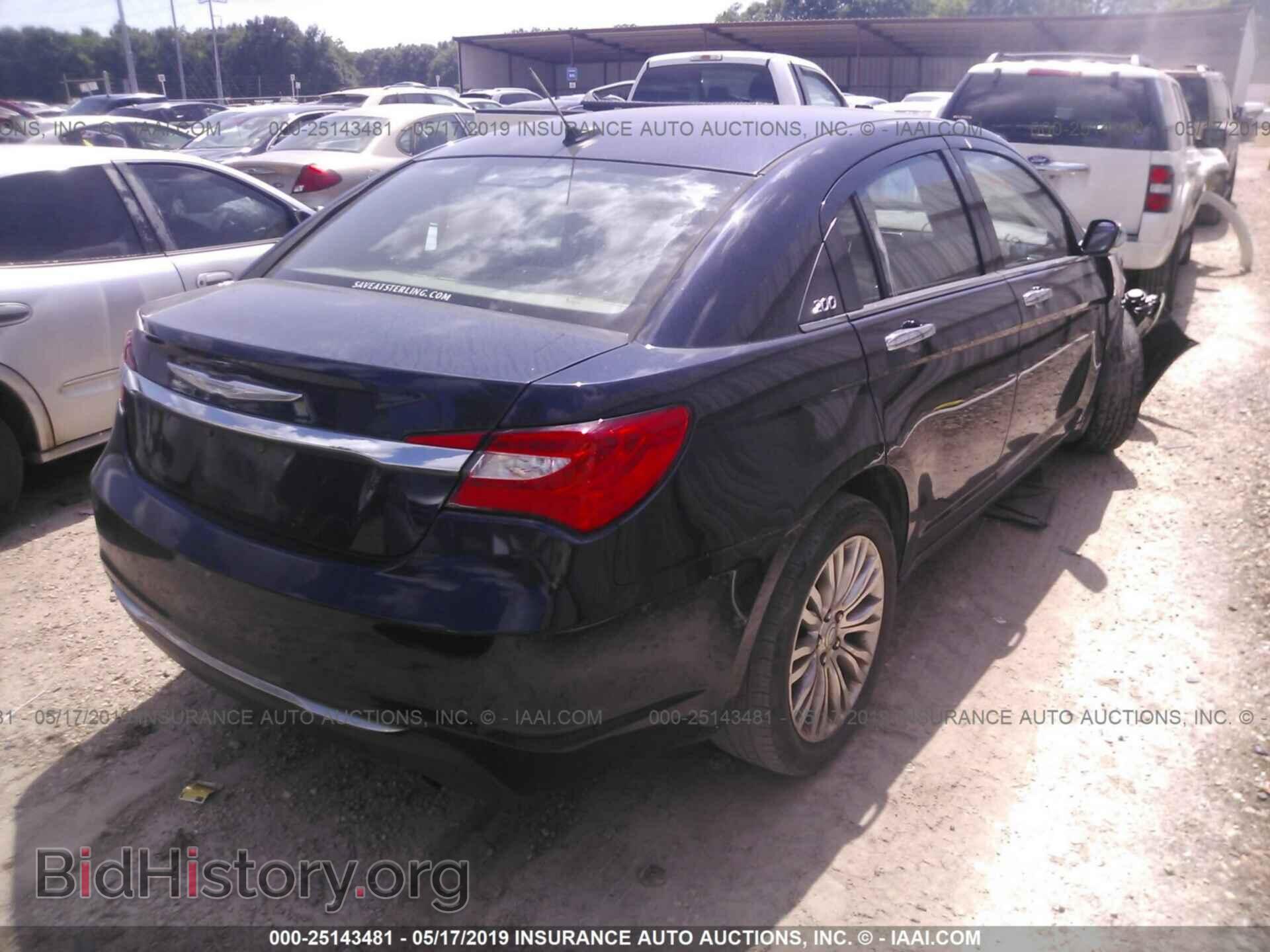 2012 CHRYSLER 200 - VIN: 1C3CCBCB8CN107631 - Фото 4