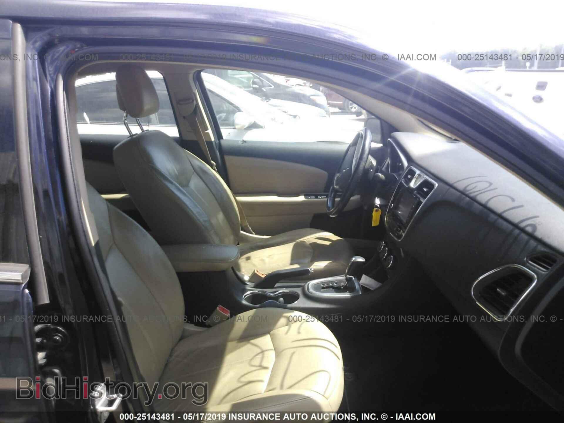 2012 CHRYSLER 200 - VIN: 1C3CCBCB8CN107631 - Фото 5
