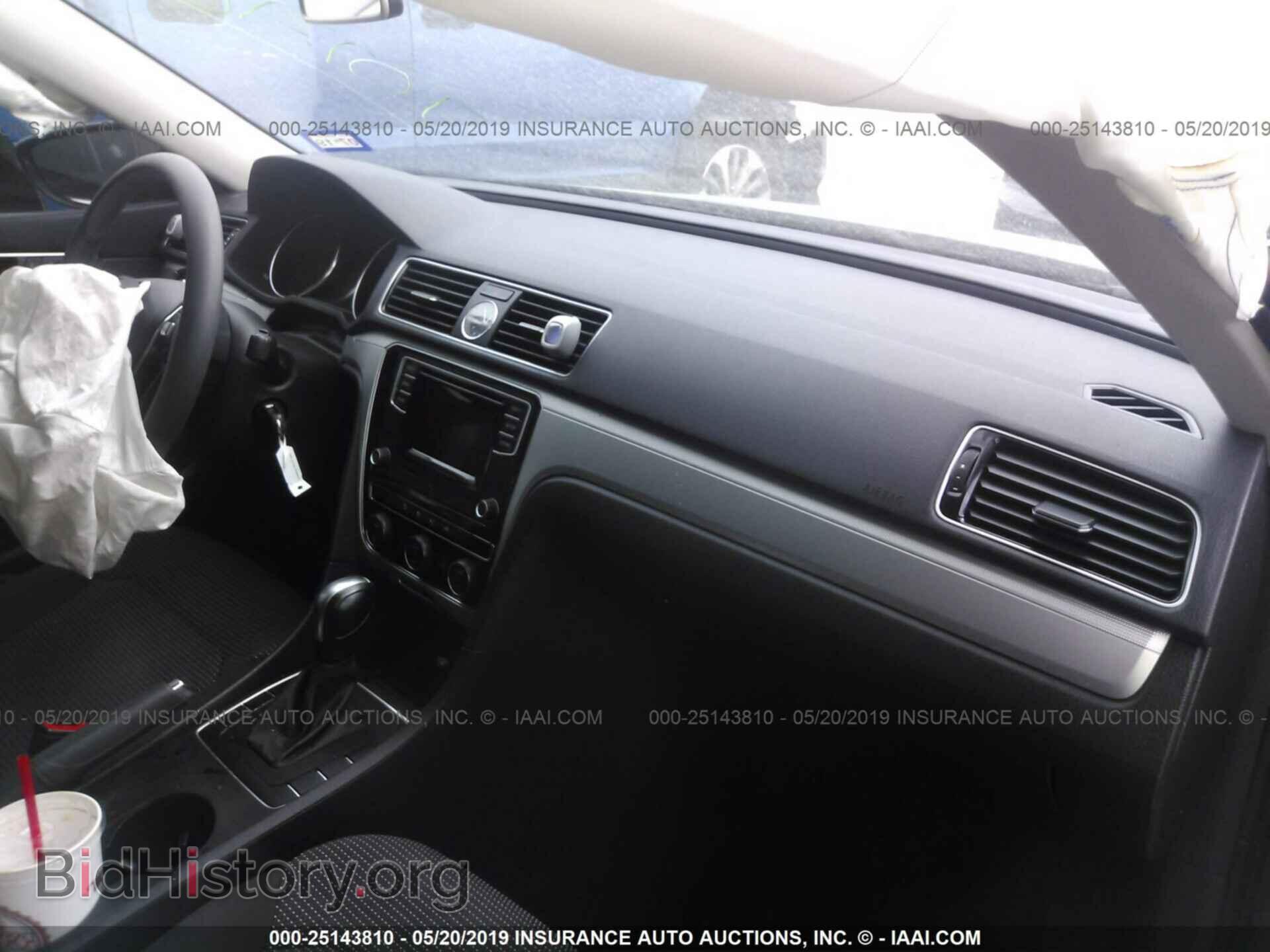 2017 VOLKSWAGEN PASSAT - VIN: 1VWAT7A36HC006597 - Фото 5